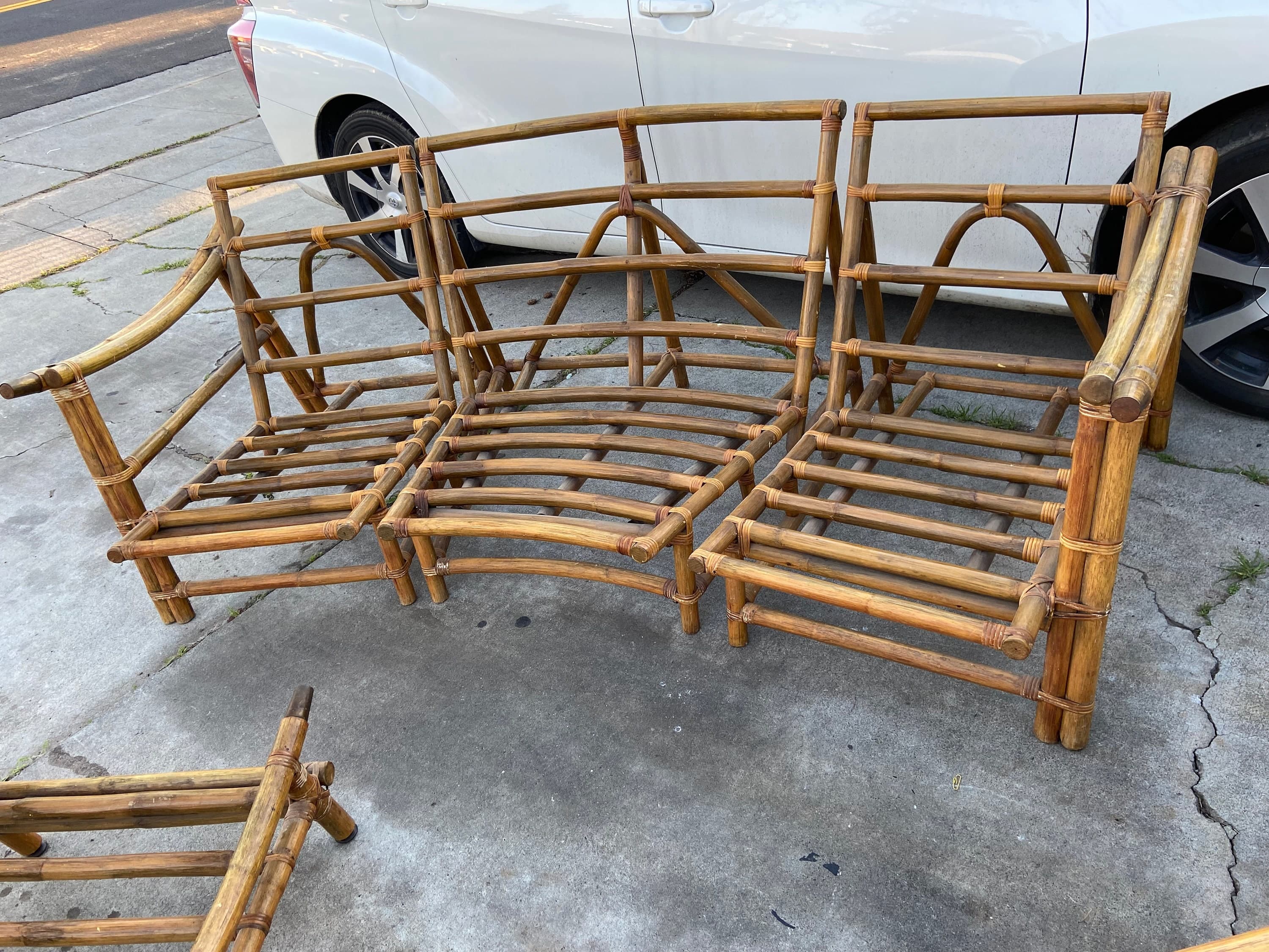 Vintage bamboo rattan sofa frame set no cushions - Thumbnail 8