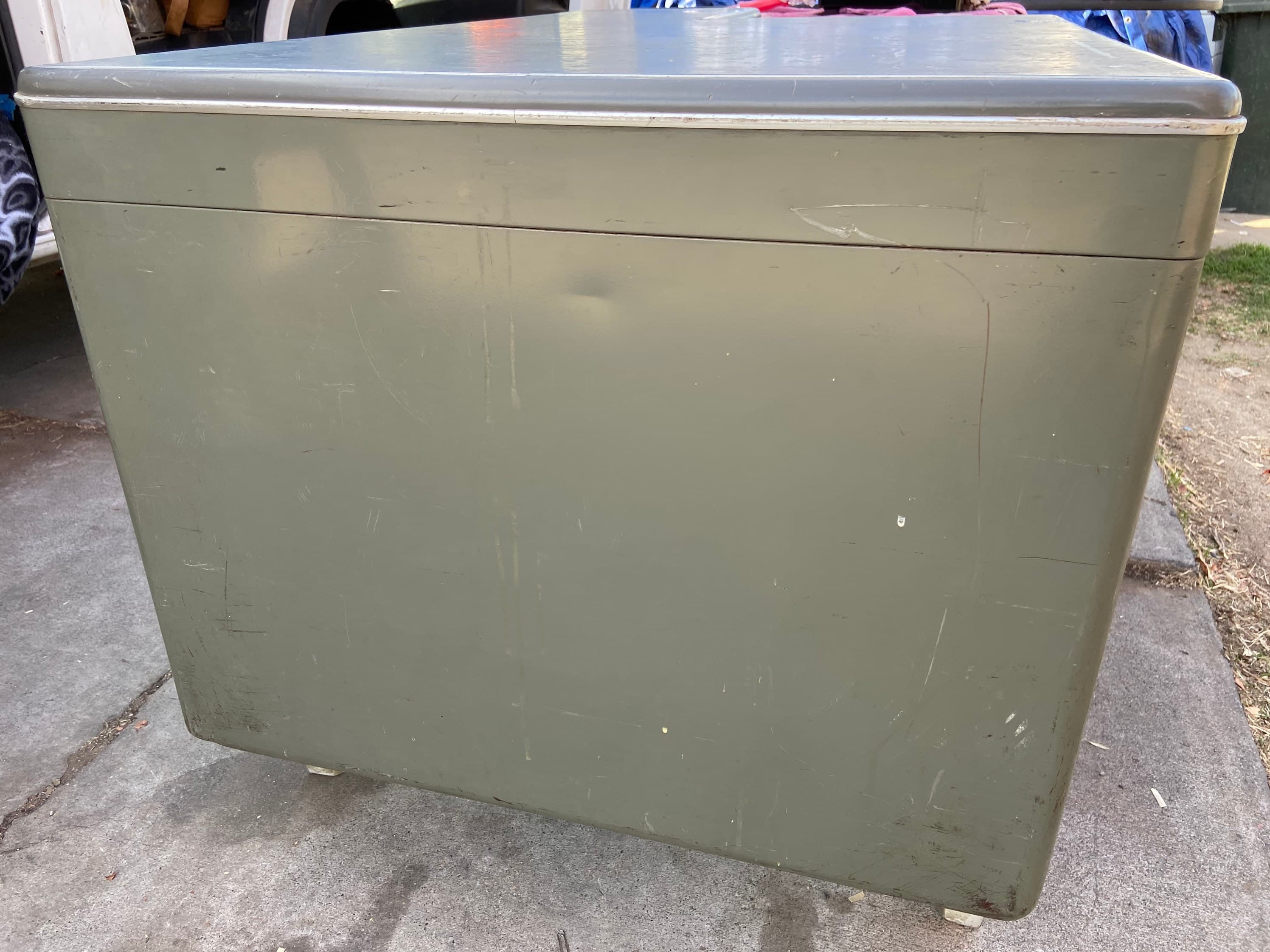 The general fireproofing company vintage metal tanker desk Raymond Loewy style - Thumbnail 5