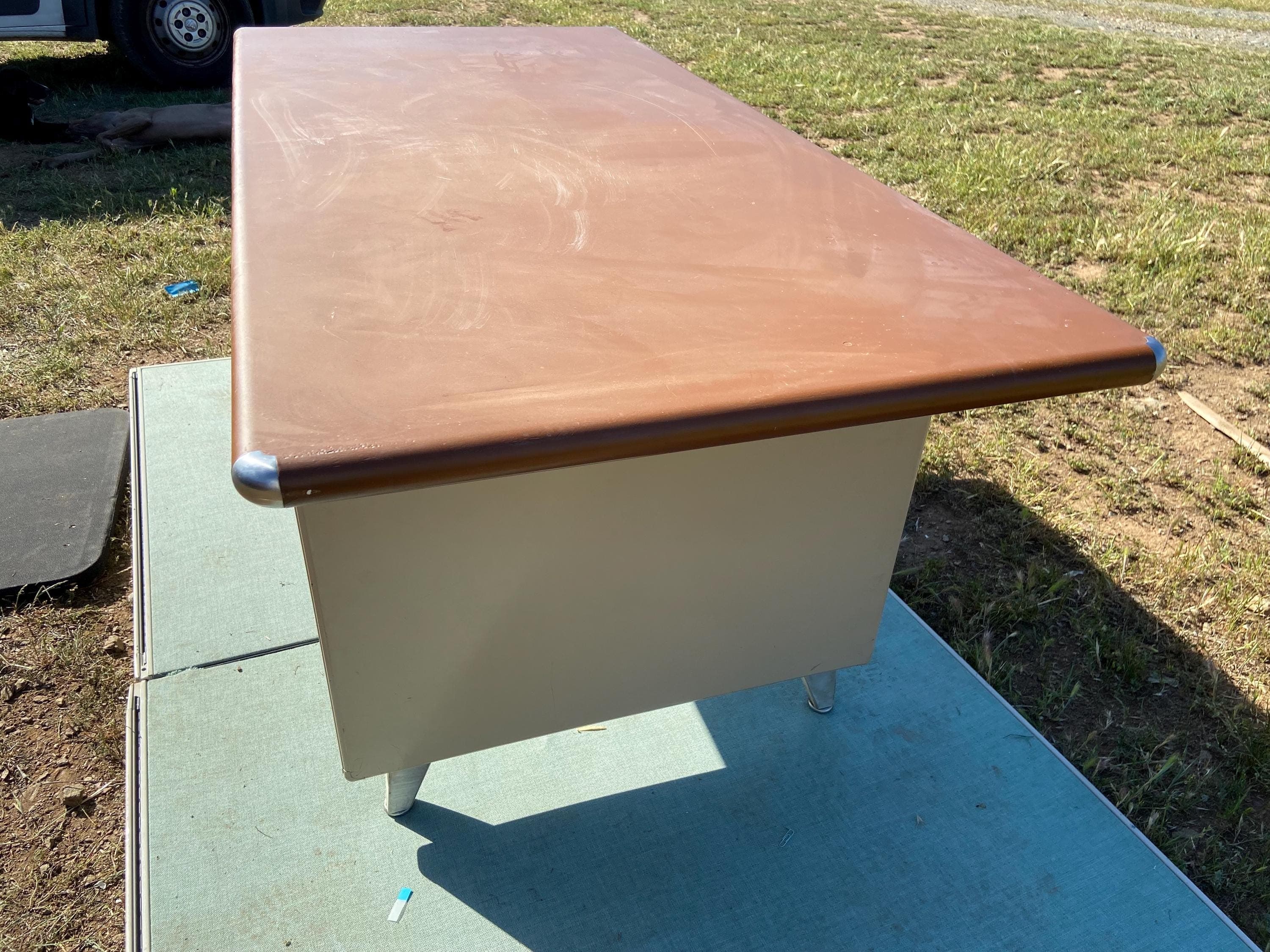 Shaw walker vintage mid century modern metal tanker desk - Thumbnail 8