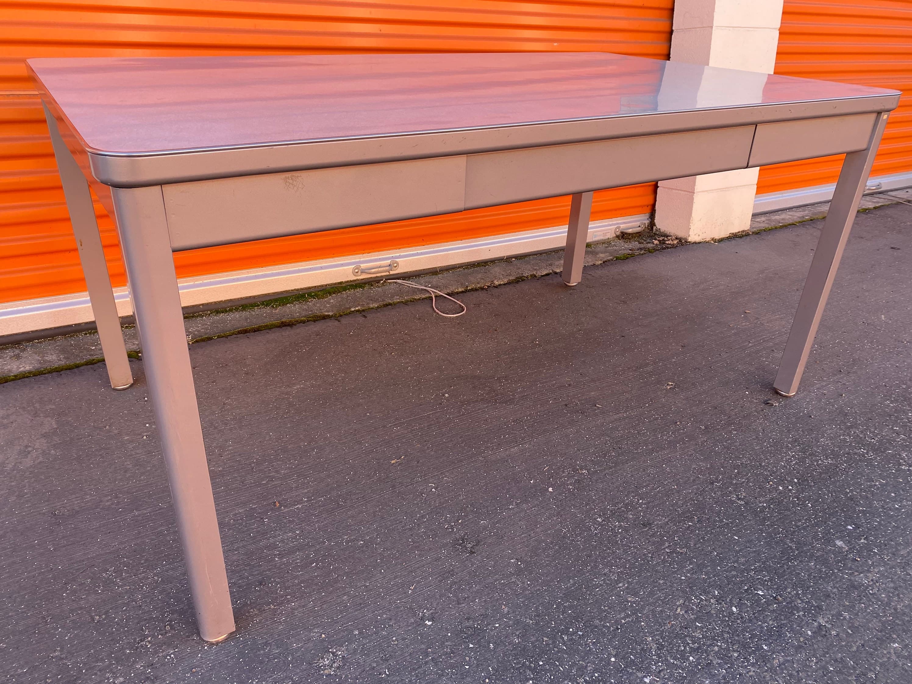 Steelcase vintage metal tanker desk - Thumbnail 4