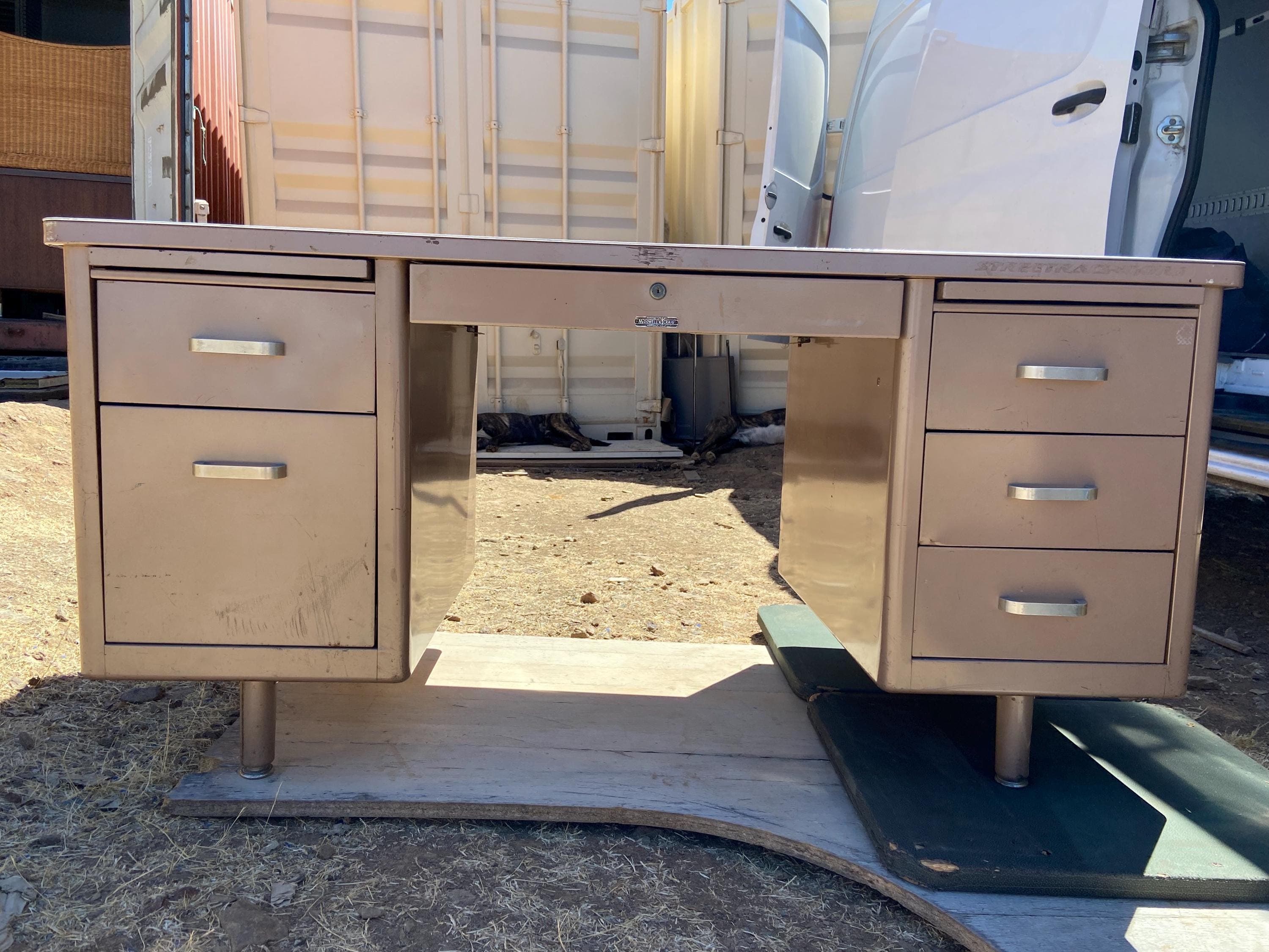 McDowell and Craig tanker desk - Image 1