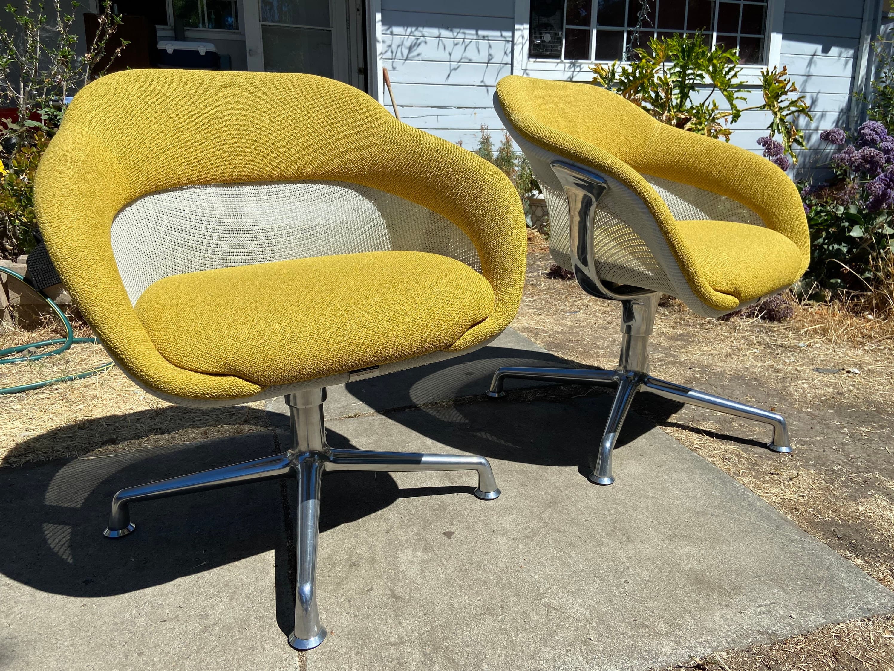 Steelcase coalesse lounge chairs s-w 1 - Thumbnail 9