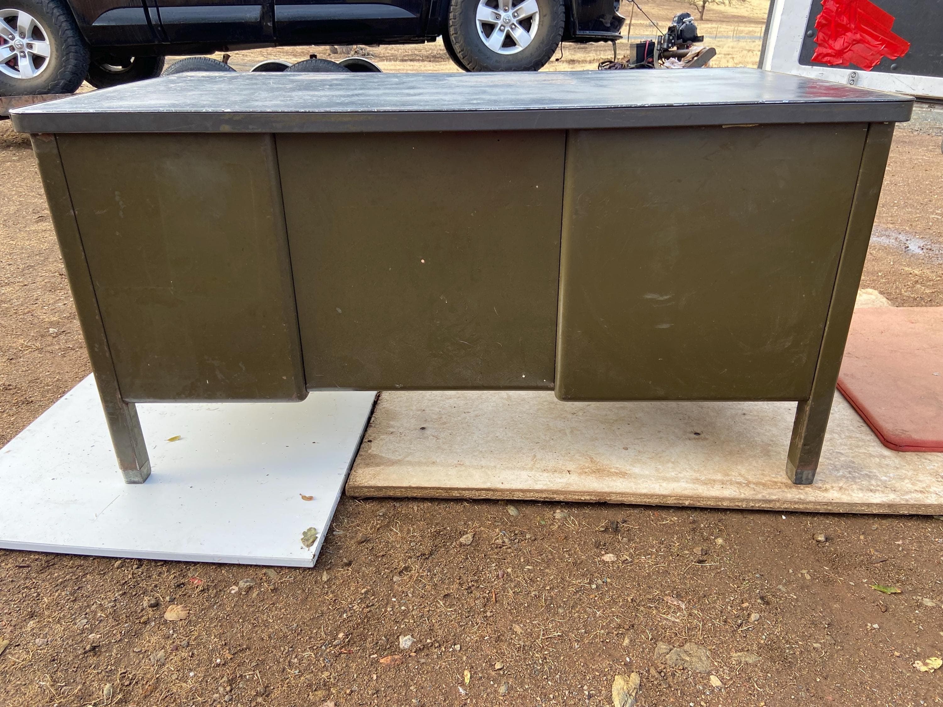 General fireproofing company Vintage mid century modern metal tanker desk needs restoration - Thumbnail 7