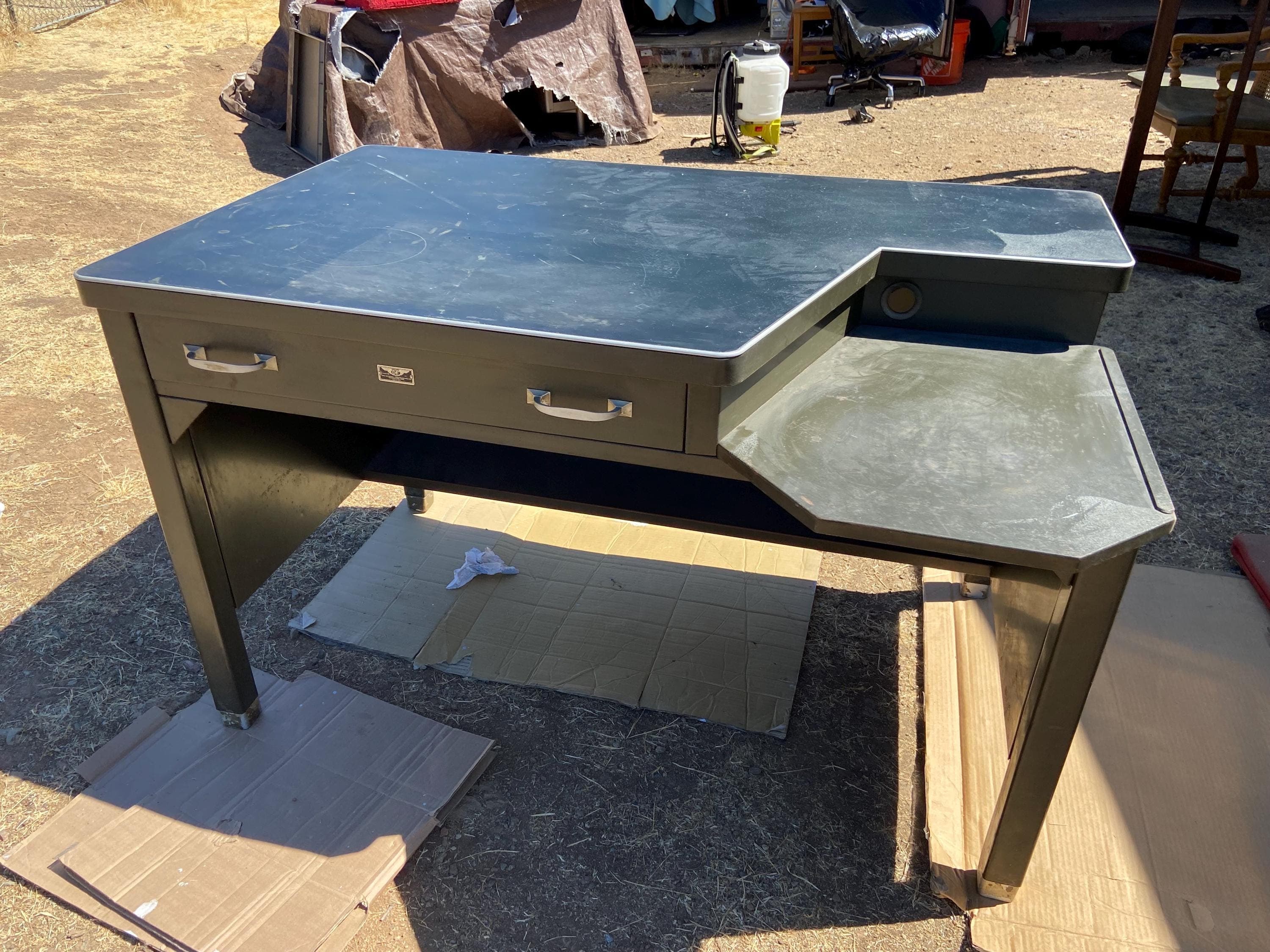 the general fireproofing company tanker desk - Thumbnail 9