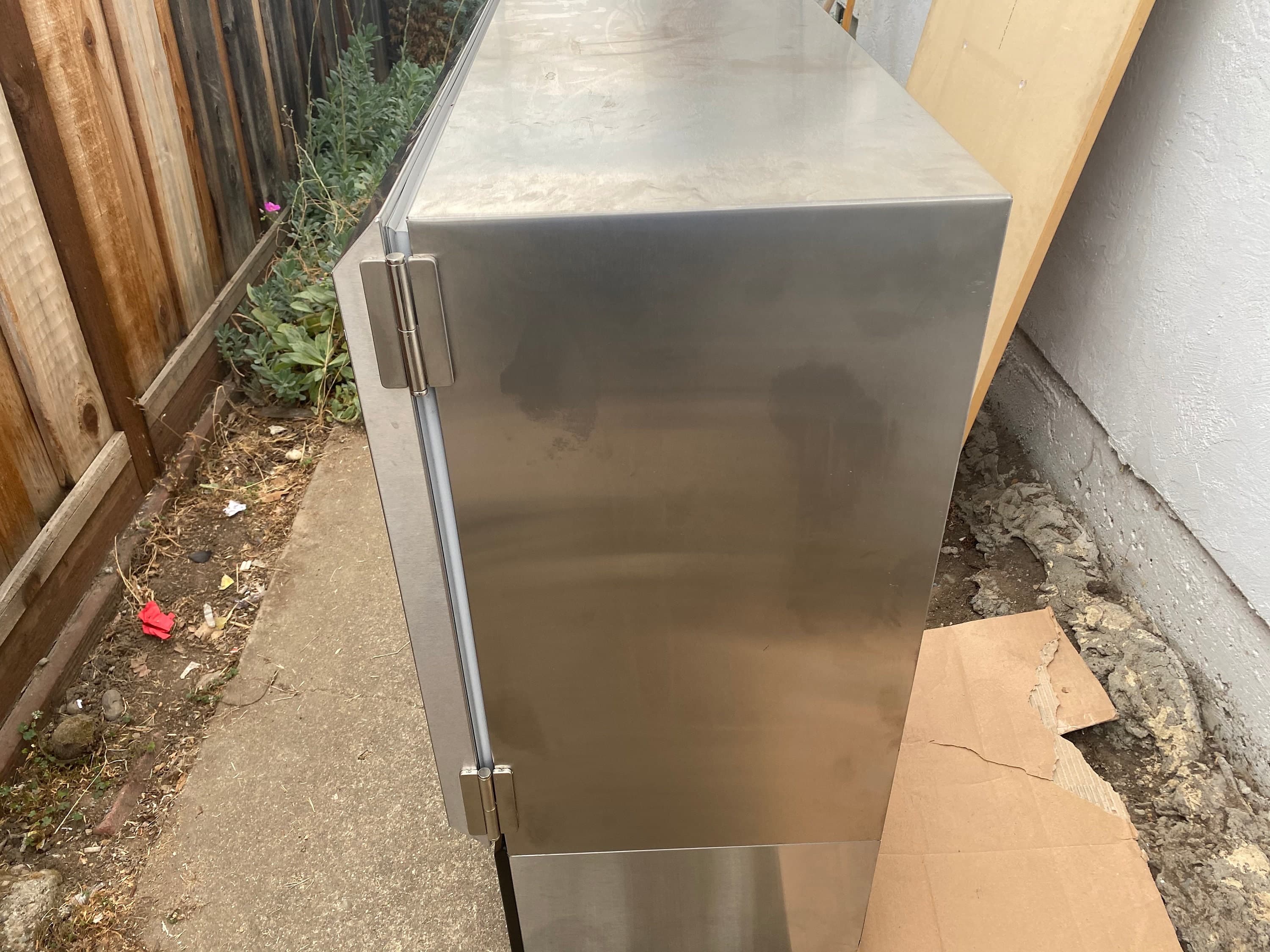 Silver King SKMAJ3 3 Valve refrigerator commercial milk dispenser 4 available - Thumbnail 6