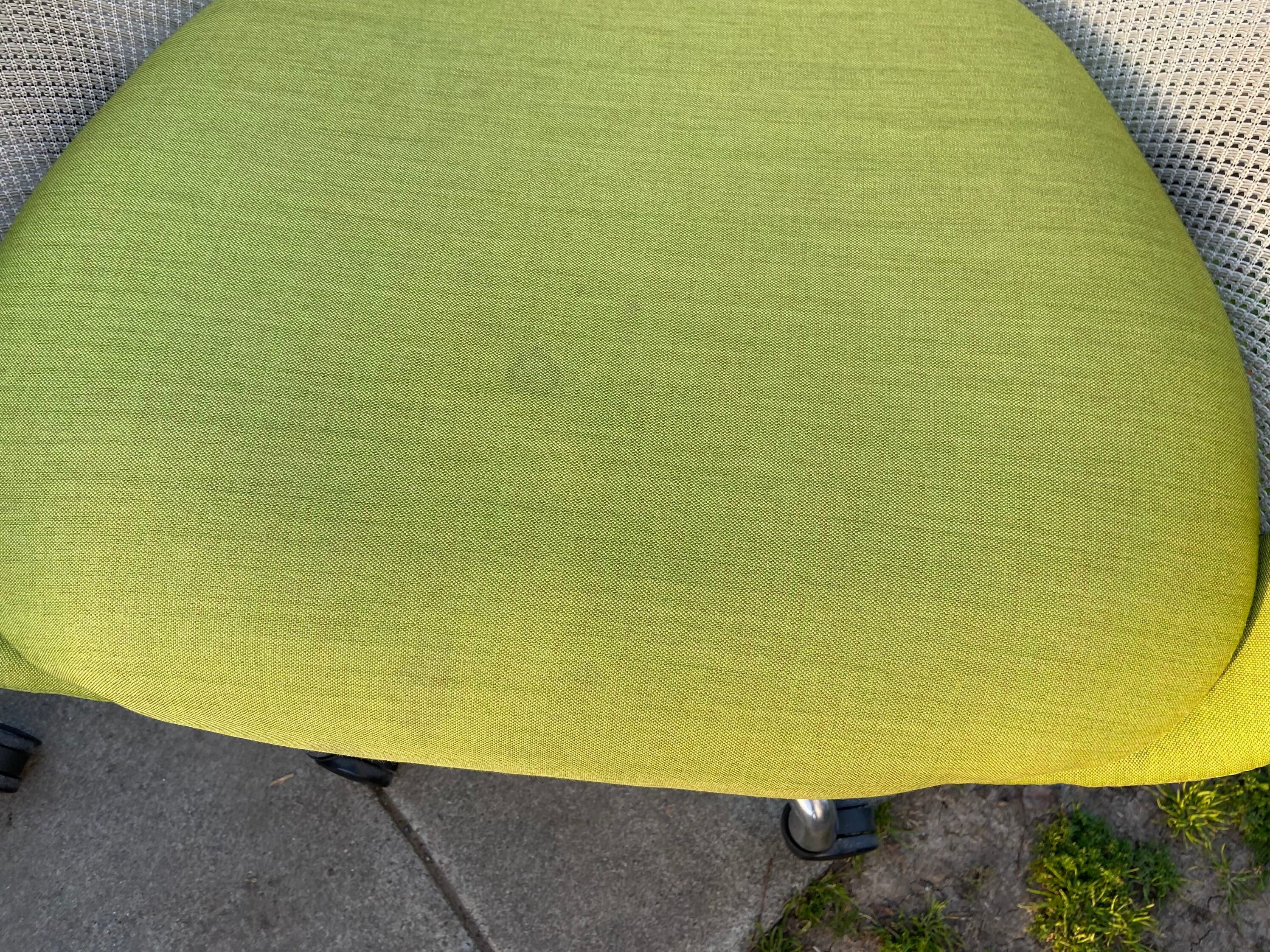 Steelcase coalesse s-w1 lounge chairs some scuffs and spots - Thumbnail 3