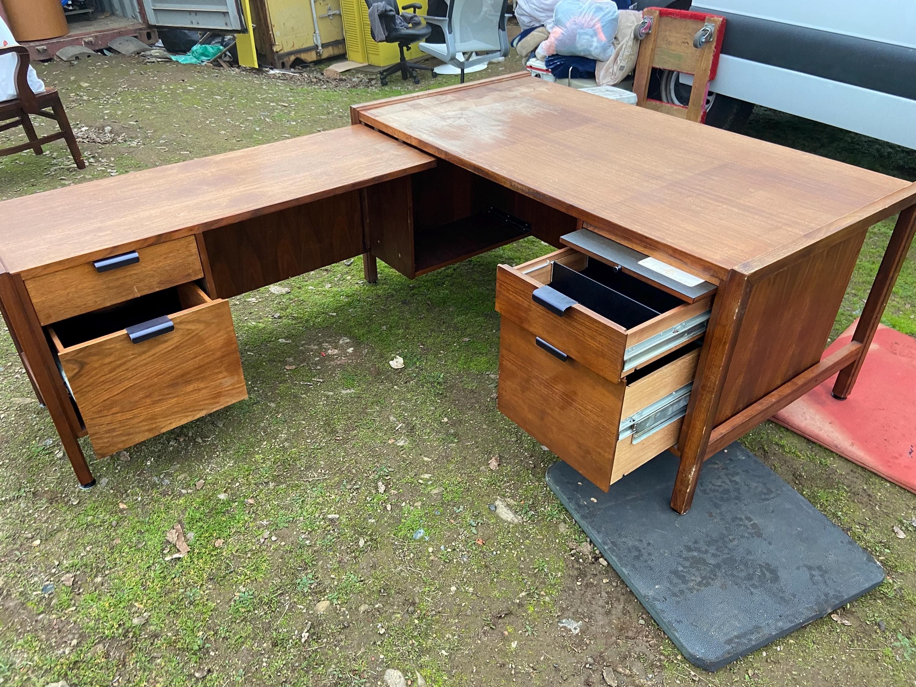 vintage mid century modern walnut corner desk surface top needs refinishing - Thumbnail 6