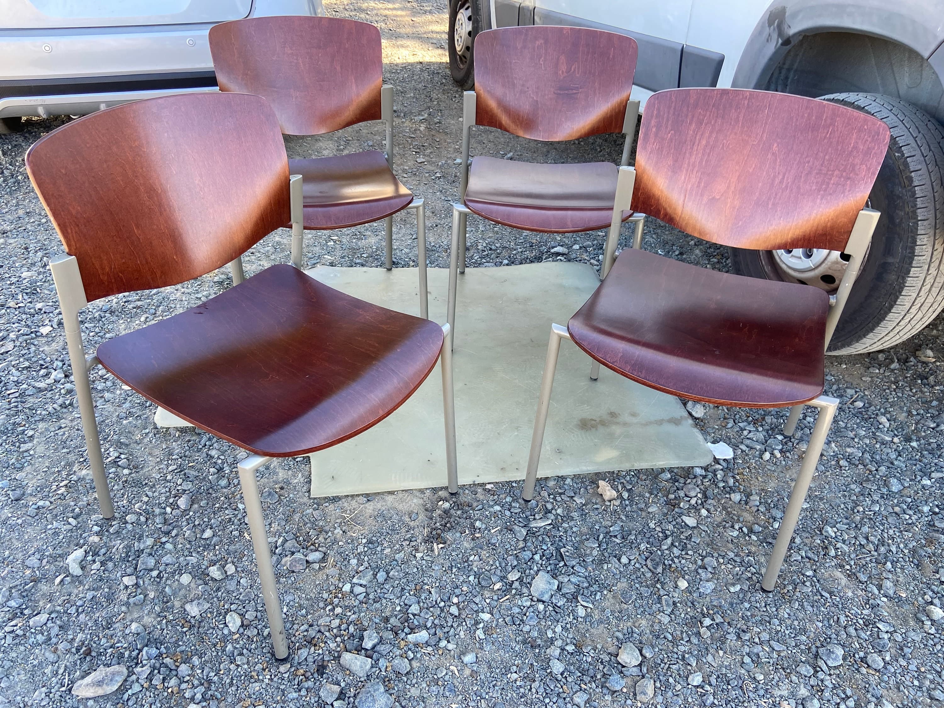 Modern bent plywood dining chairs - Thumbnail 6
