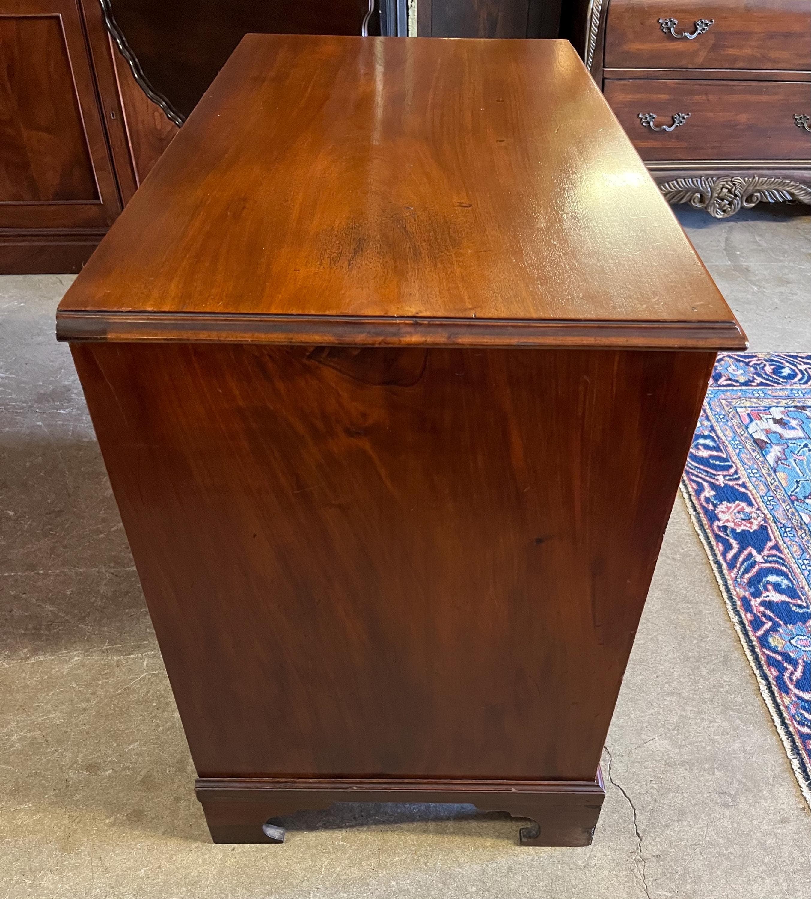Antique American Mahogany Kneehole Desk - Thumbnail 12