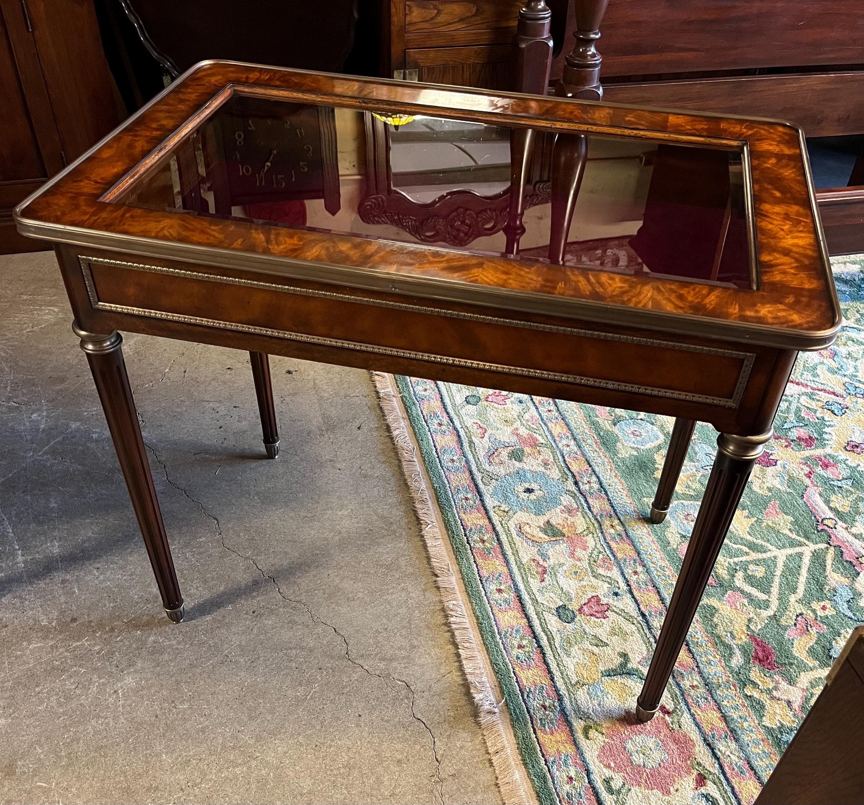 Theodore Alexander Display Cabinet or Vitrine - Thumbnail 7