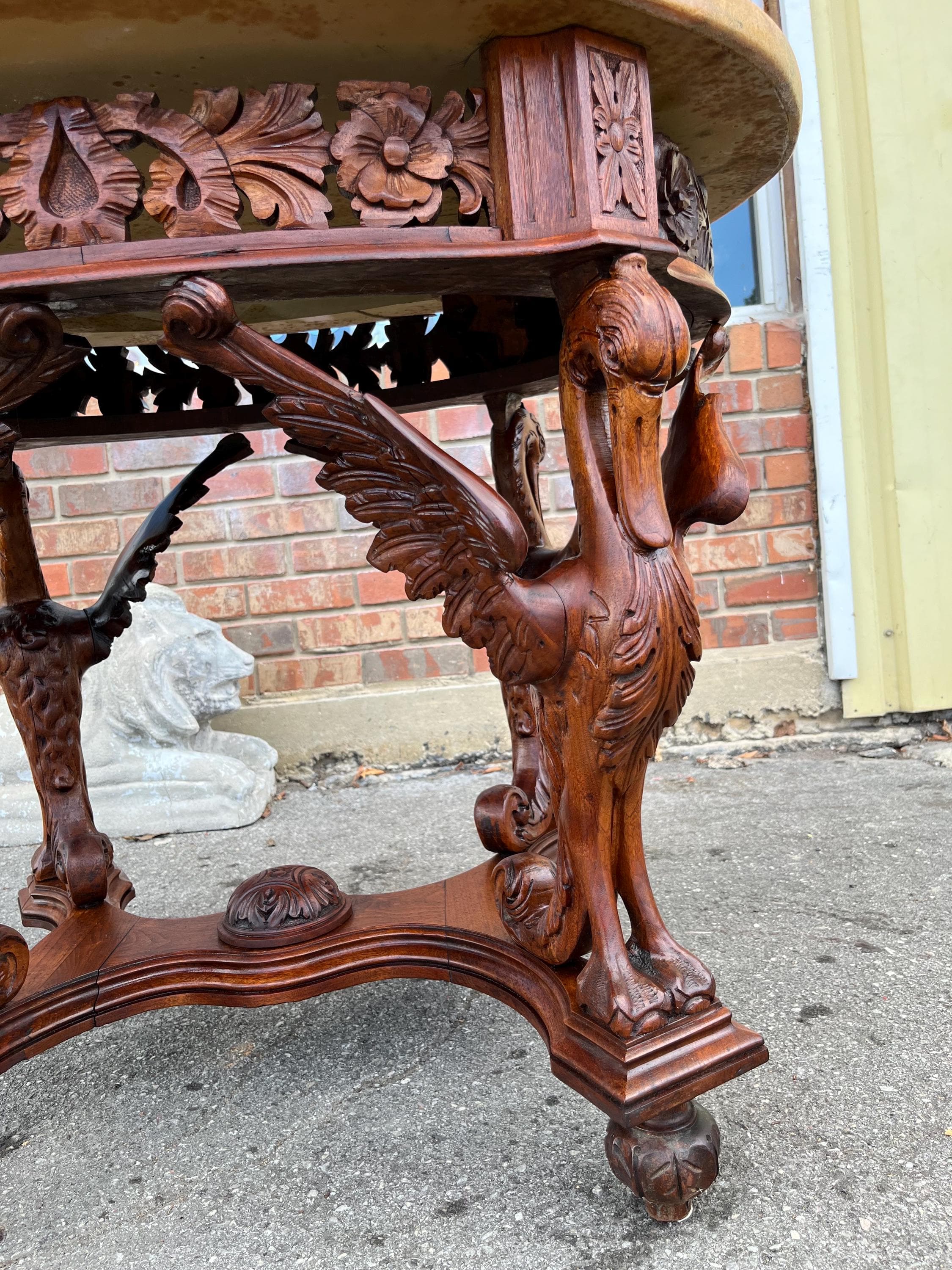 Marble-top Table with Carved Birds - Thumbnail 2