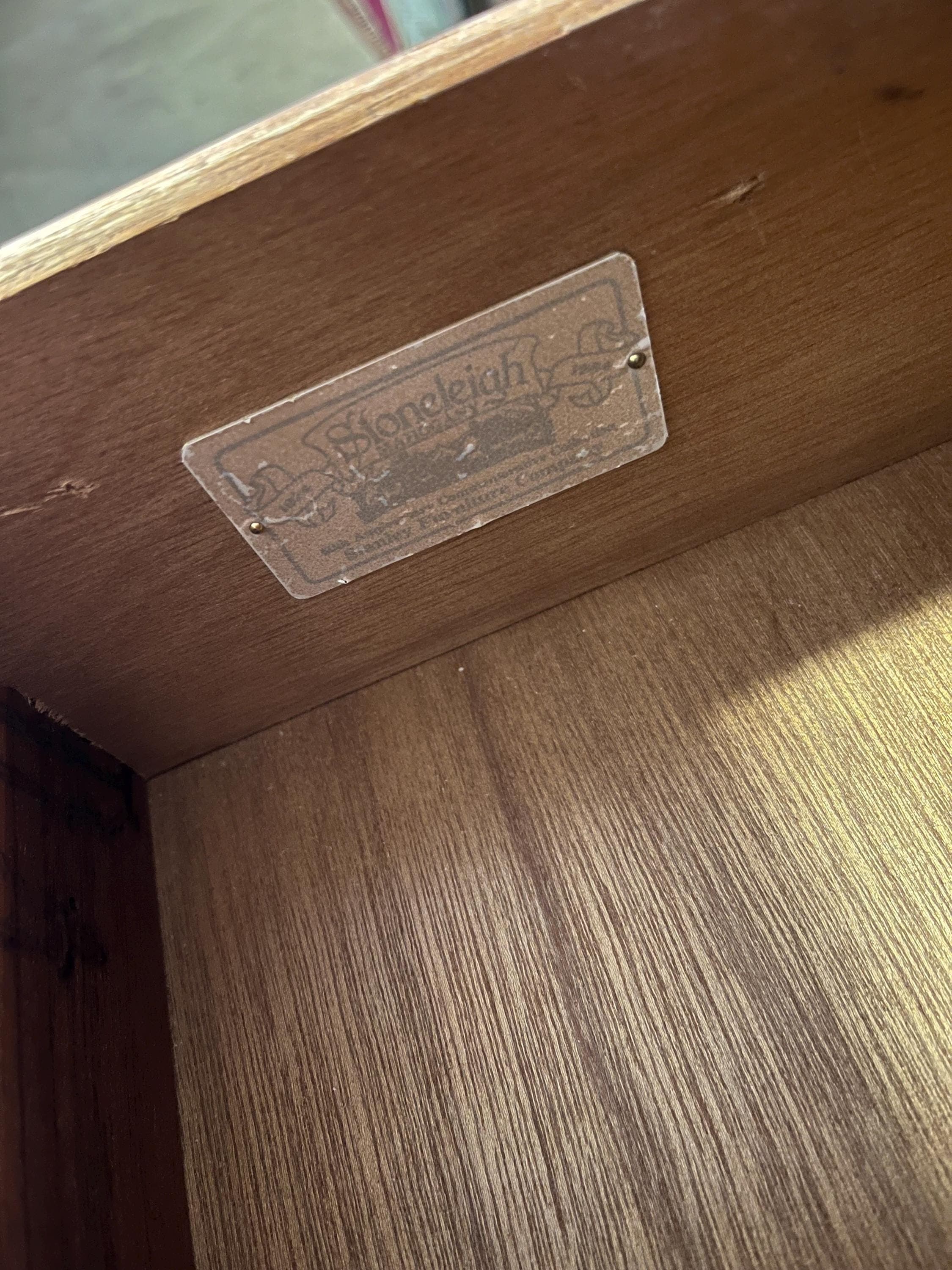 Stoneleigh Shell Carved Block Front Chest - Thumbnail 9