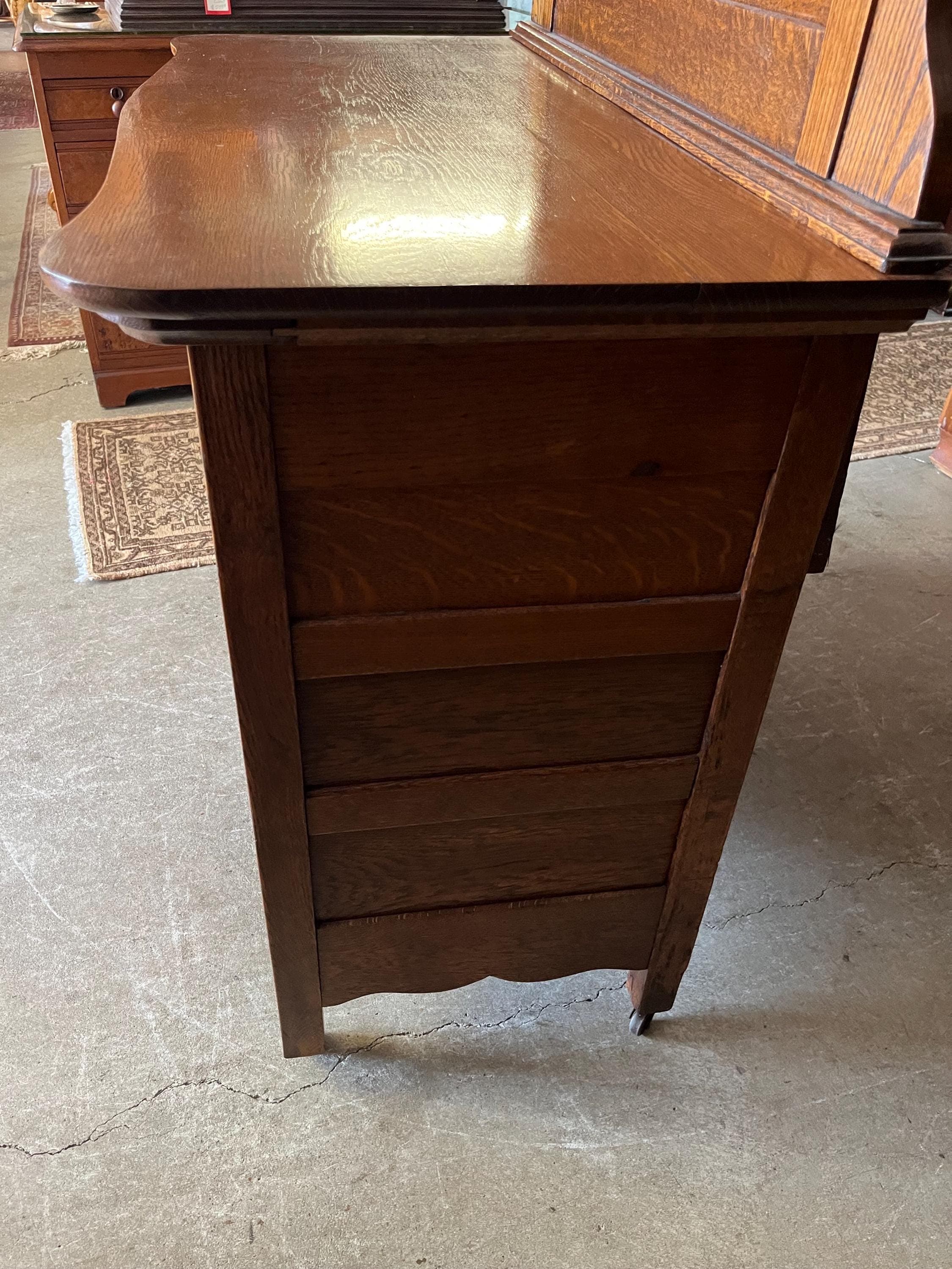 Antique Oak Dresser With Mirror - Thumbnail 4