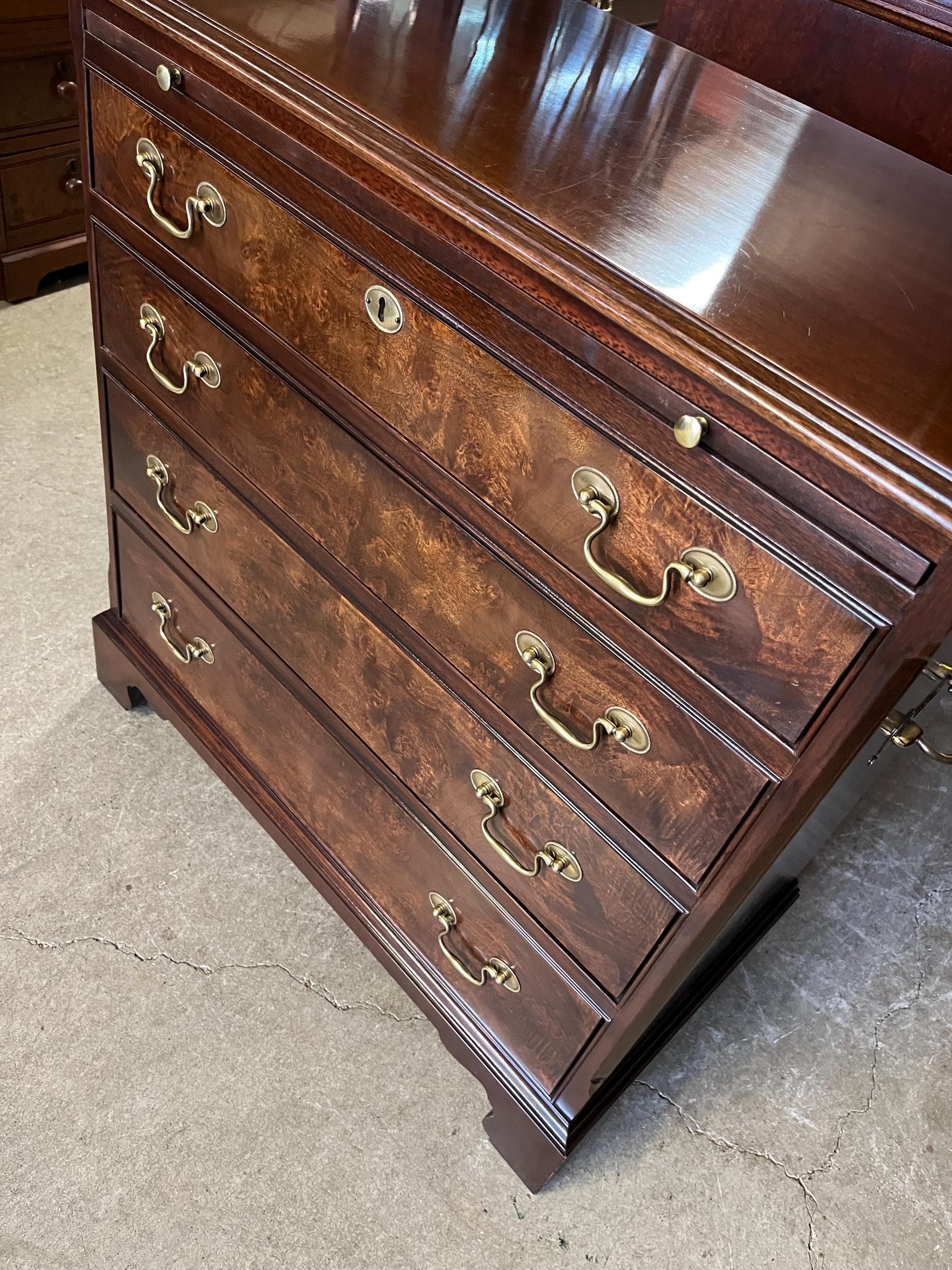 Hickory White American Masterpiece Bachelor’s Chest - Thumbnail 11