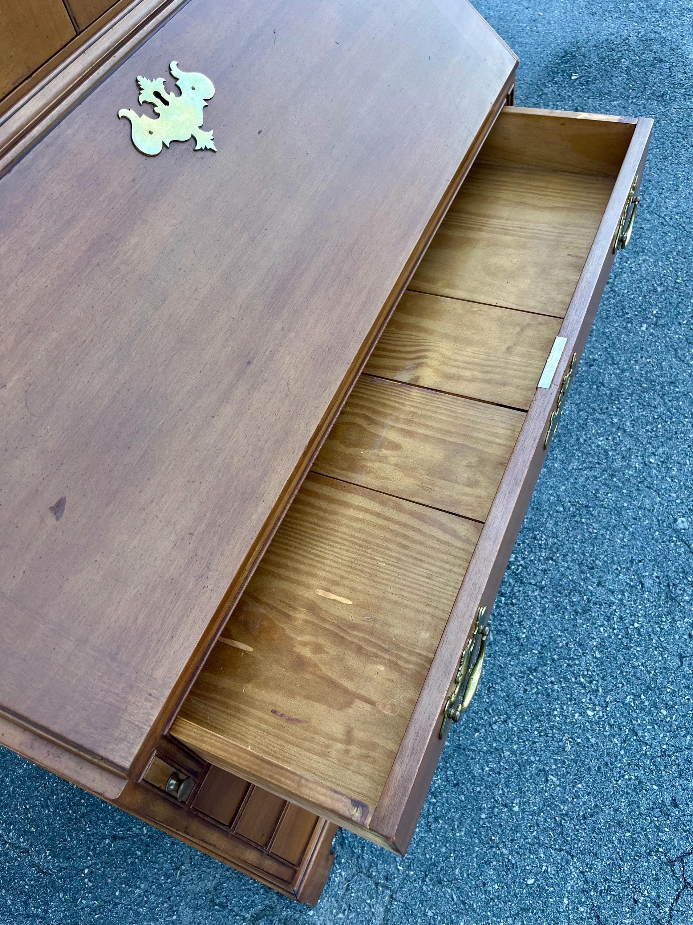 Kittinger Colonial Williamsburg Secretary Bookcase - Thumbnail 9