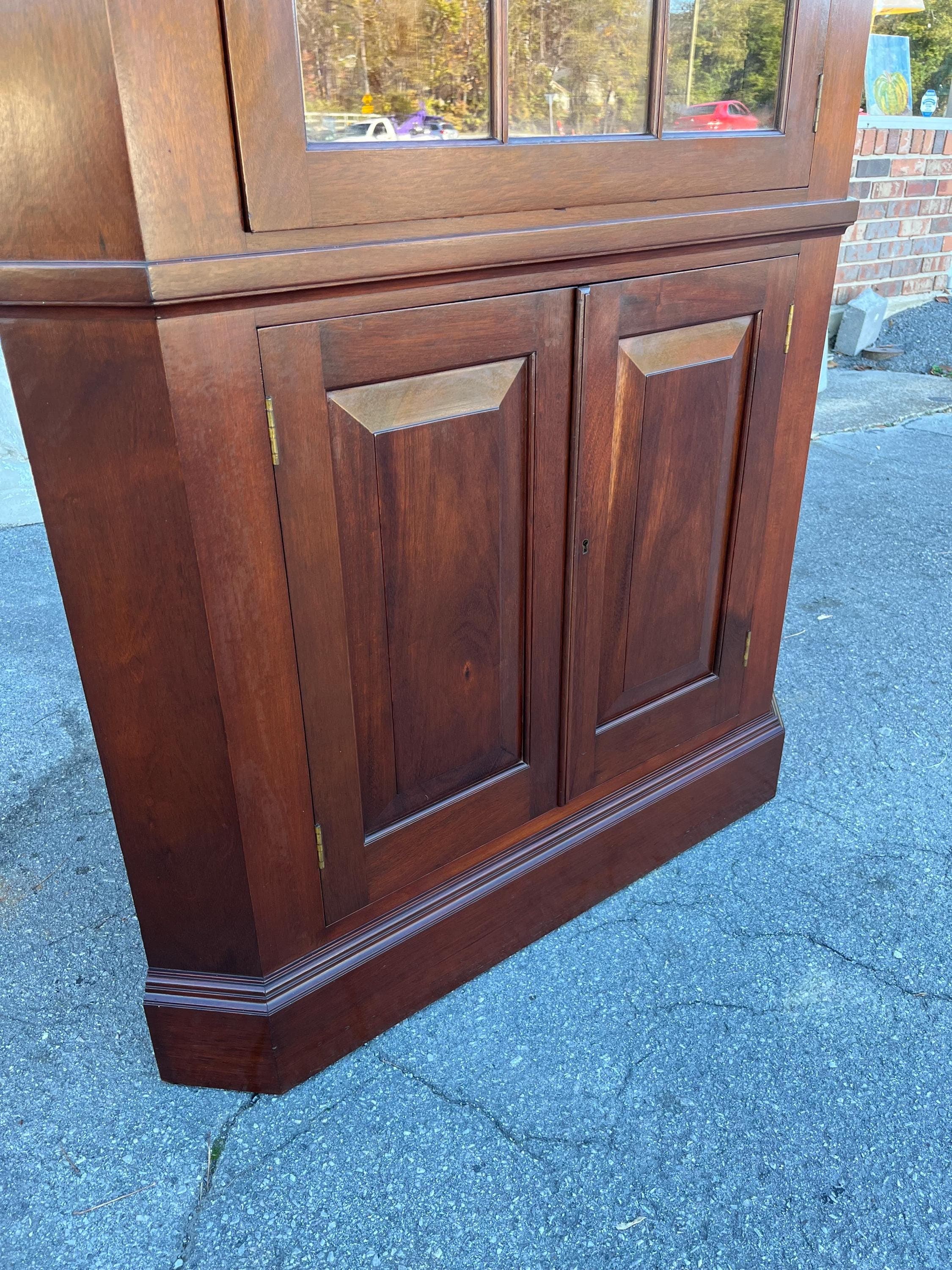 Biggs Old Dominion Corner Cabinet - Thumbnail 10