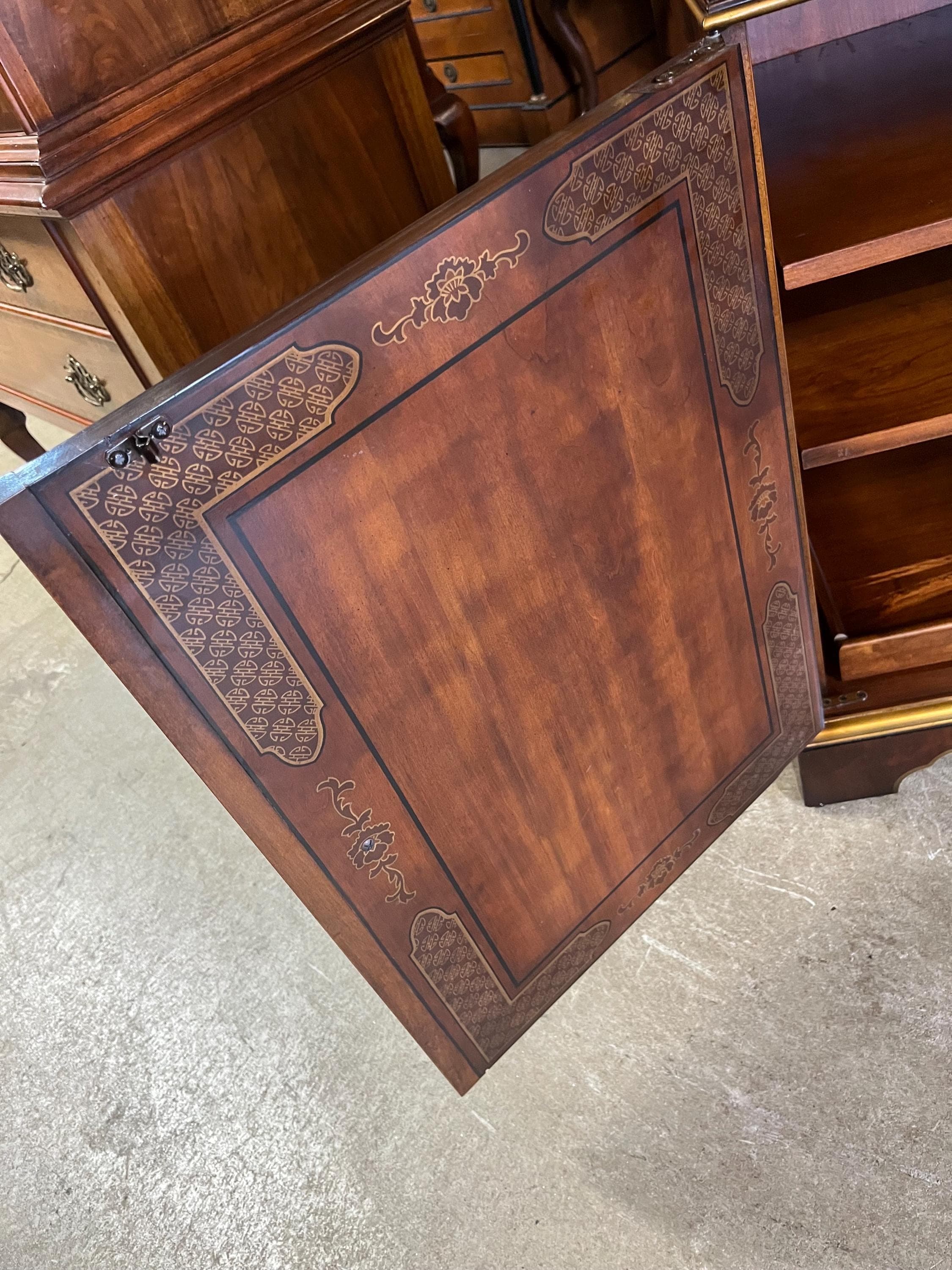 Drexel Heritage "Et Cetera" Cabinet - Thumbnail 9