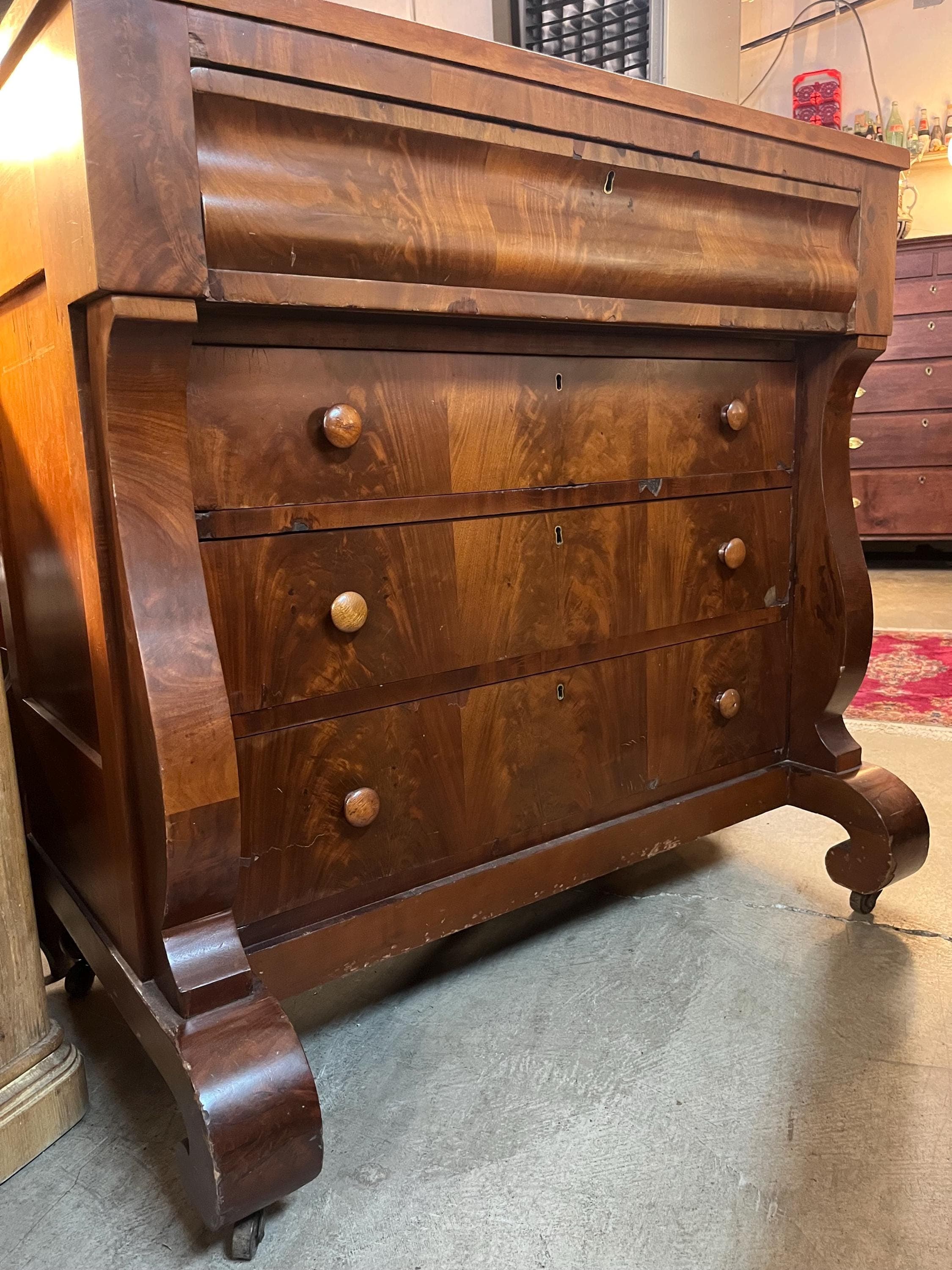 American Empire Flame Mahogany Chest of Drawers - Thumbnail 2