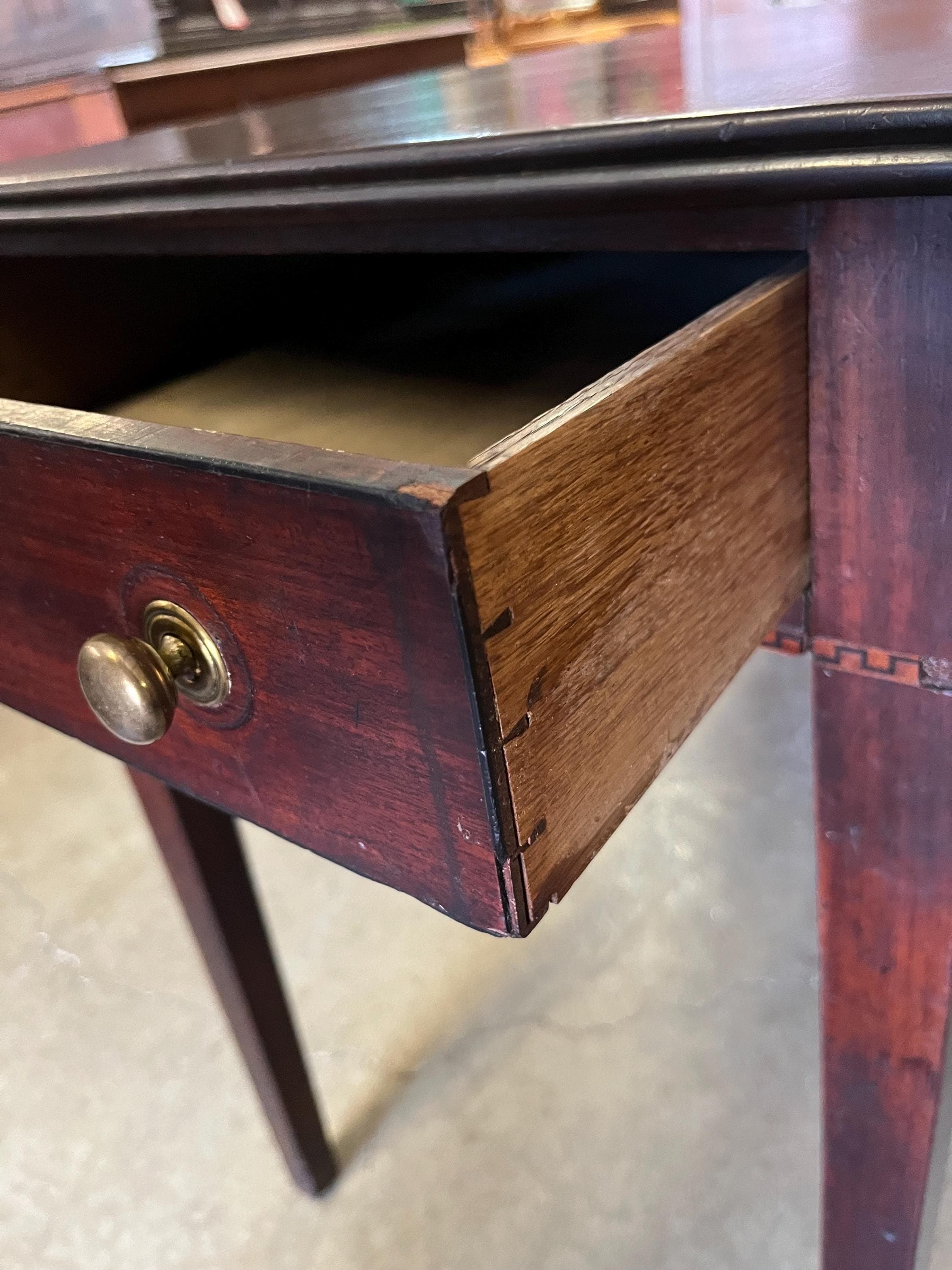 Antique English Mahogany Pembroke Table - Thumbnail 10