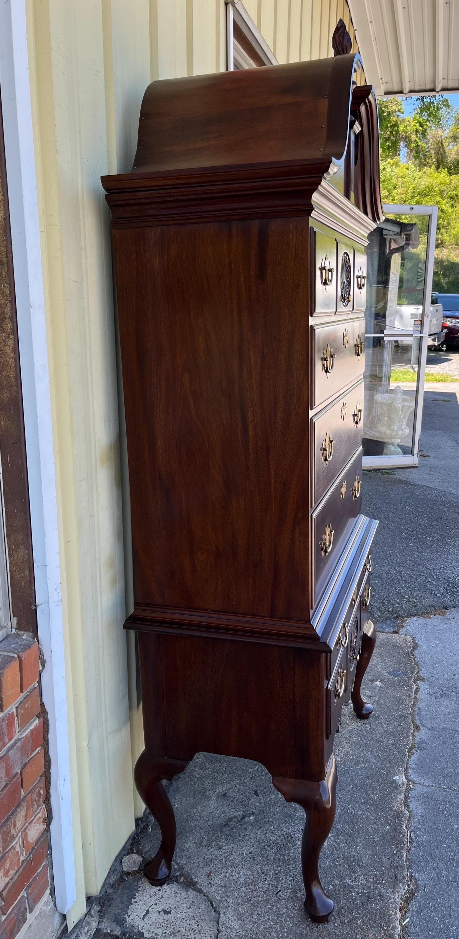 Henkel-Harris Mahogany Highboy Chest: Vintage Flame Finial, Cabriole Legs - Thumbnail 2