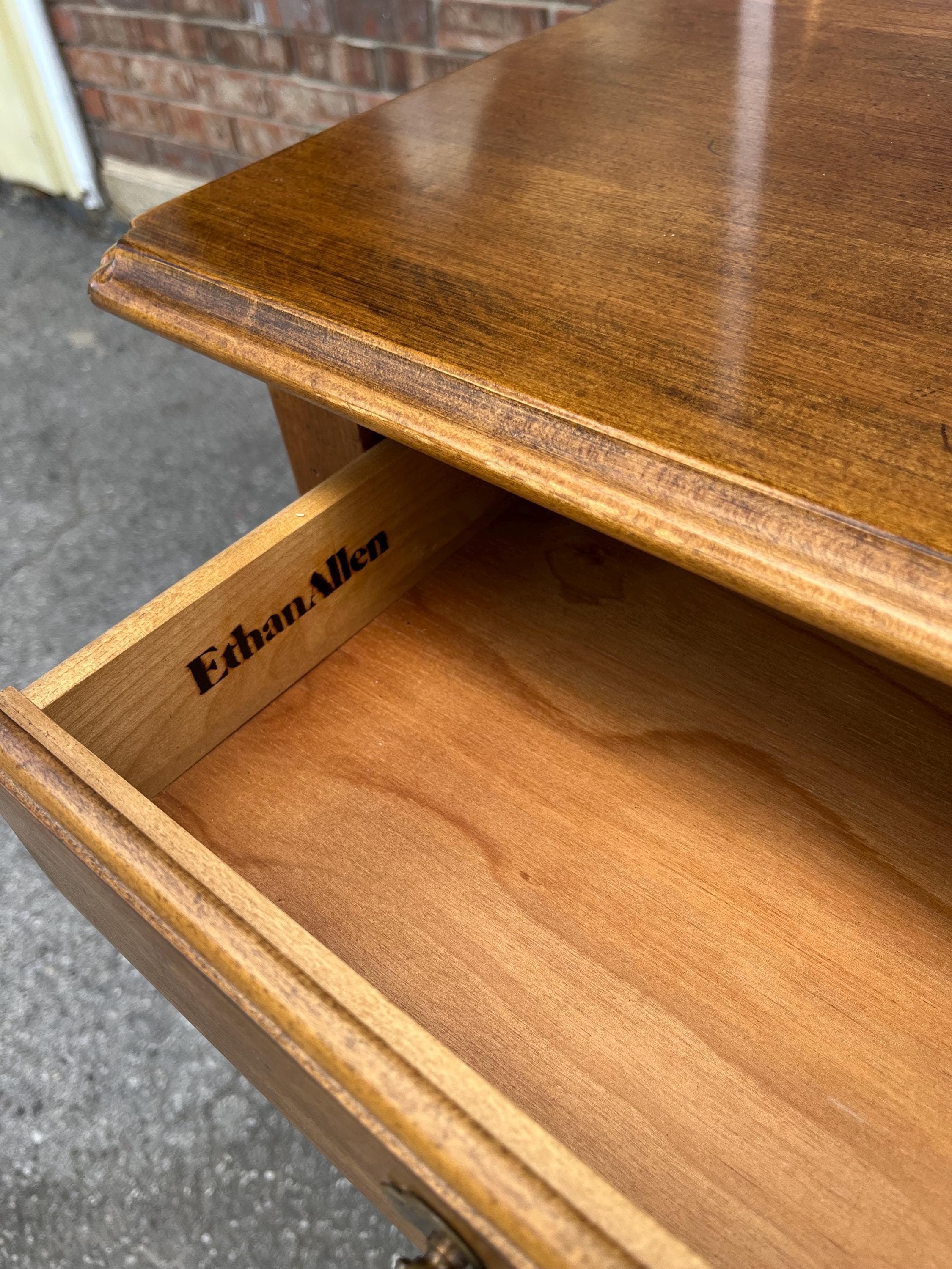 Ethan Allen 1776 Collection Lowboy Chest - Thumbnail 4