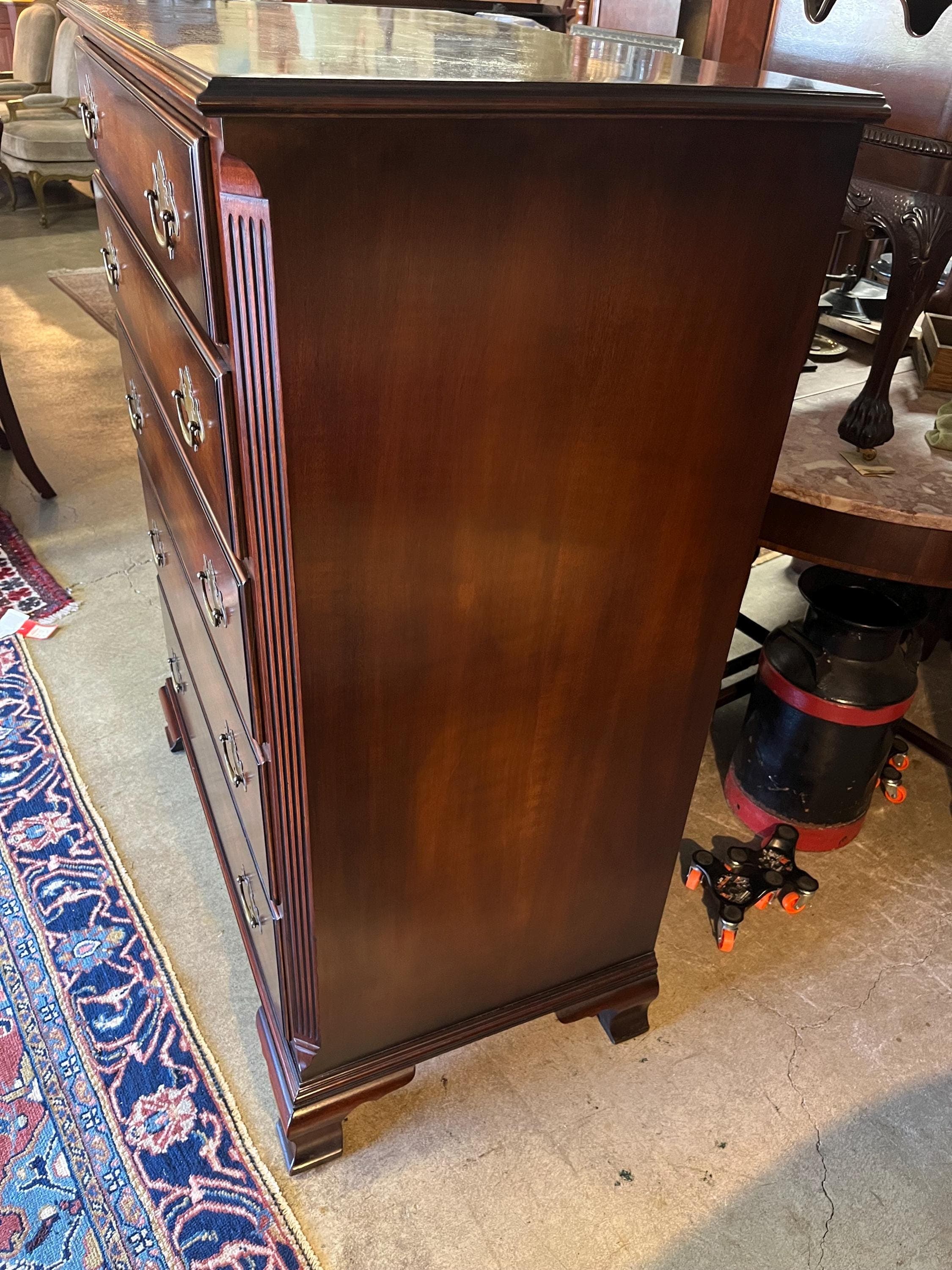 Kindel Chest of Drawers - Thumbnail 4