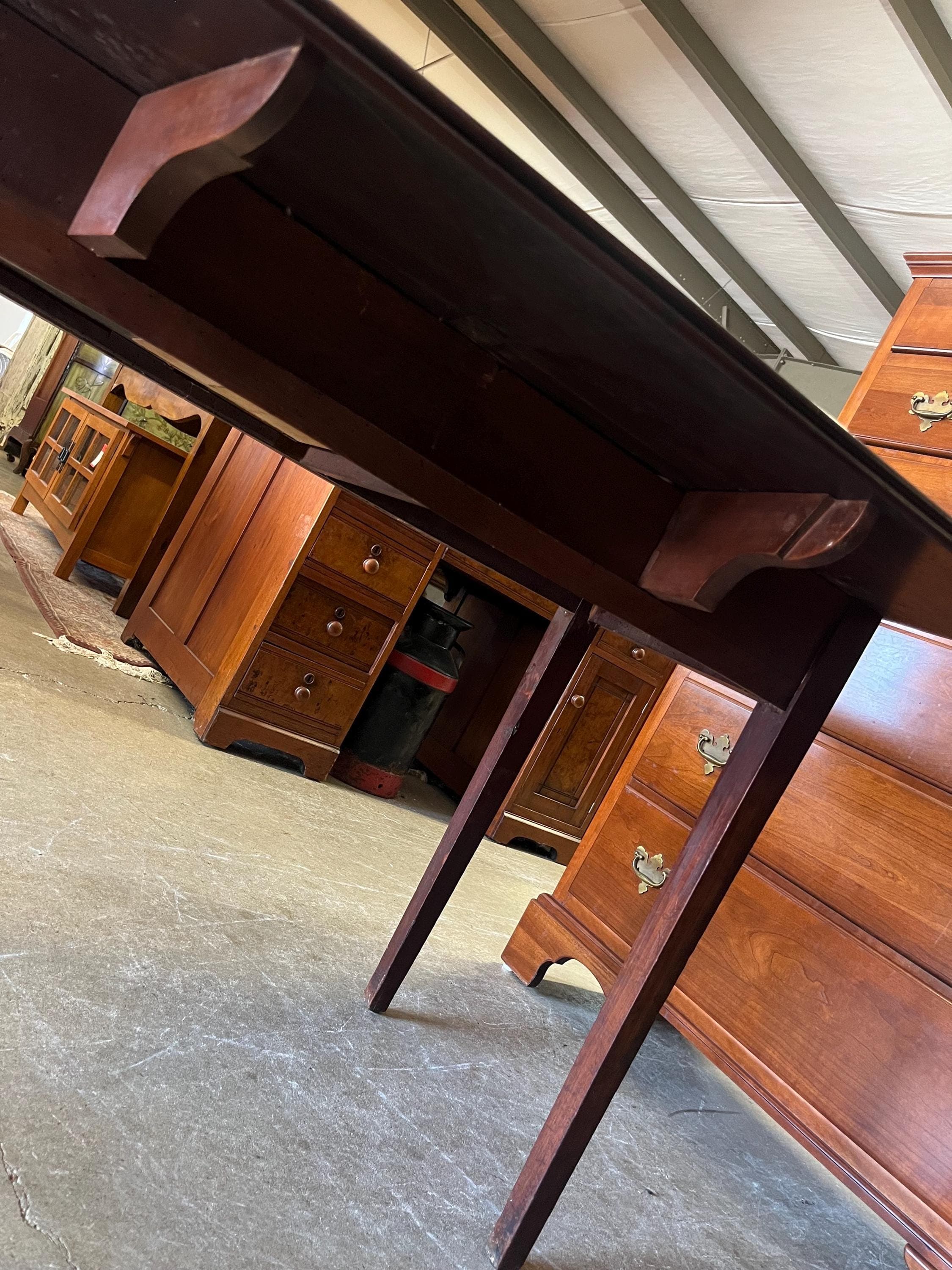 Antique English Mahogany Pembroke Table - Thumbnail 3