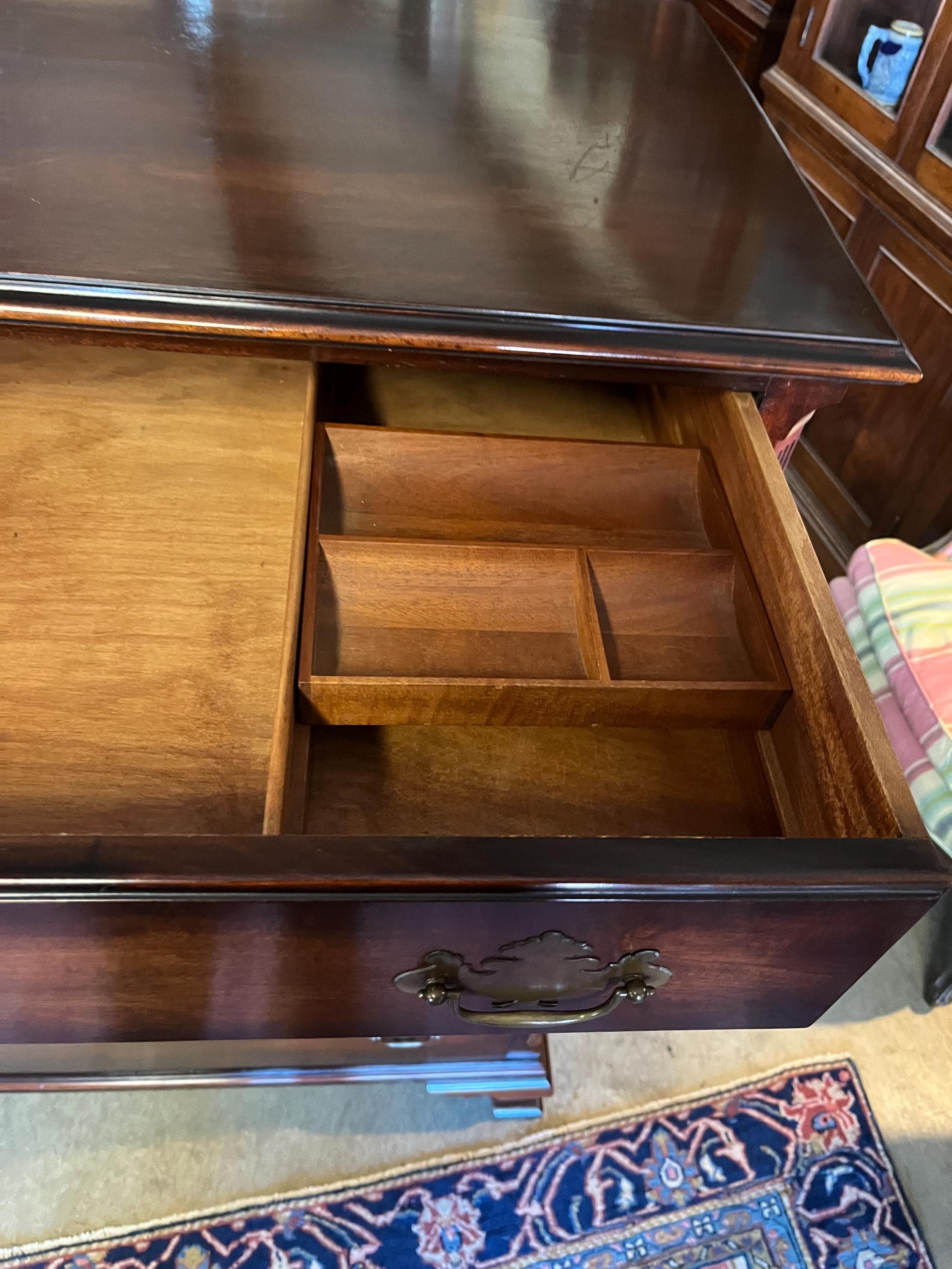 Kindel Chest of Drawers - Thumbnail 2