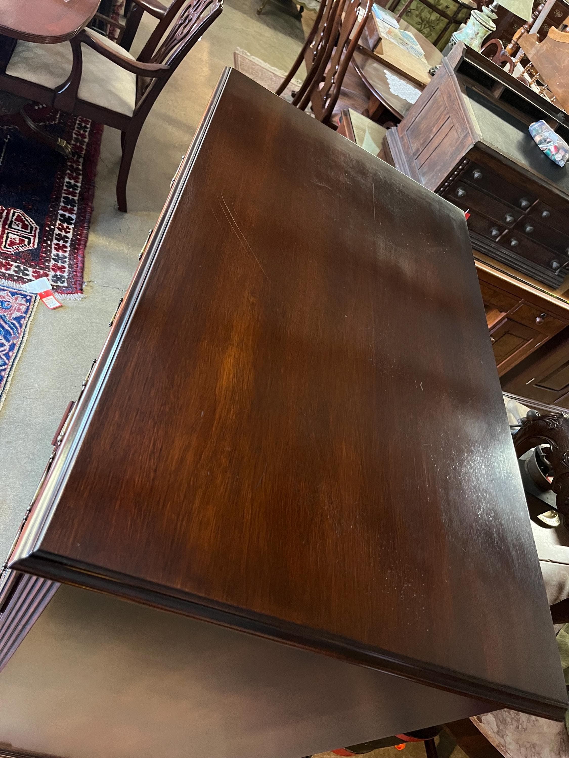 Kindel Chest of Drawers - Thumbnail 9