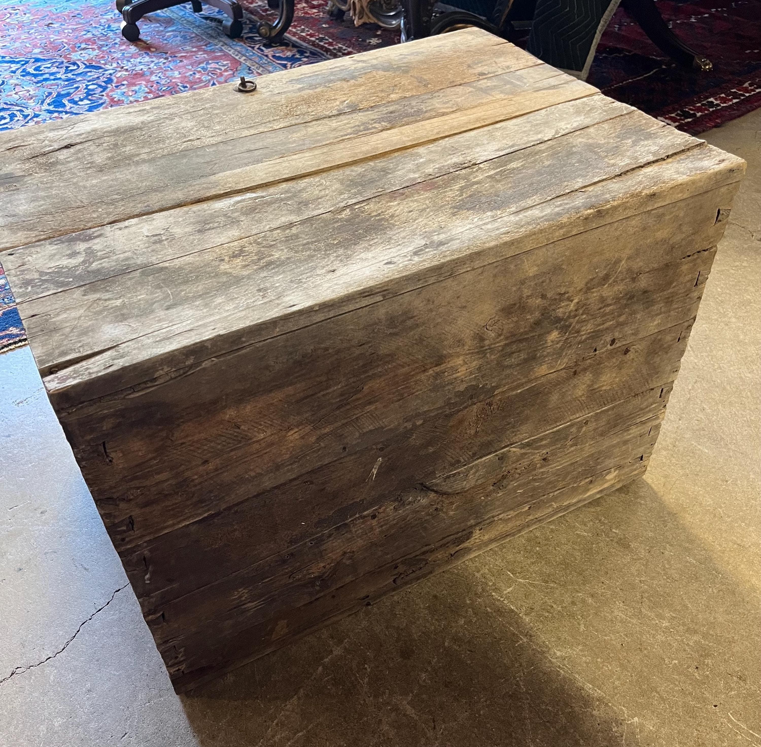 Antique Primitive Painted Trunk - Thumbnail 5