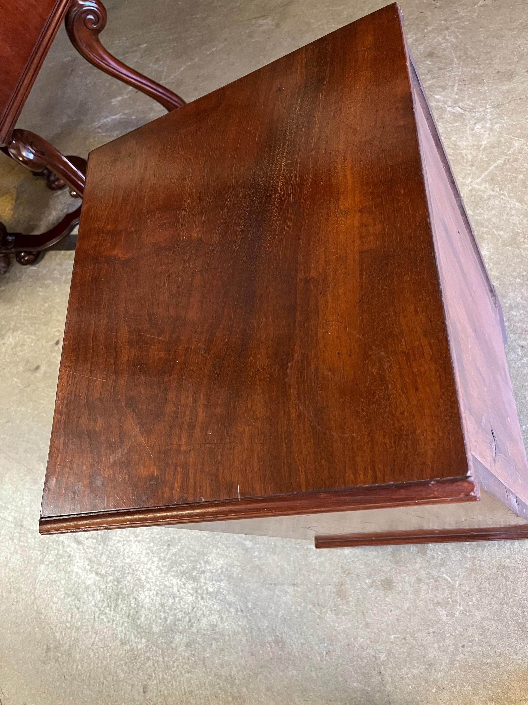 Antique Four Drawer Bedside Chest - Thumbnail 3