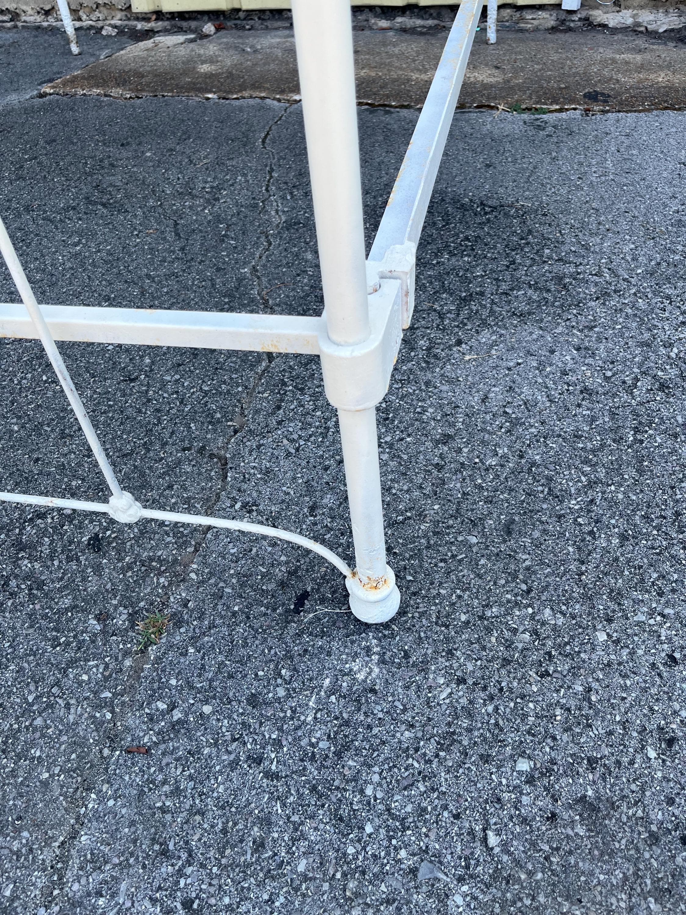 Antique Iron Bed - Thumbnail 7