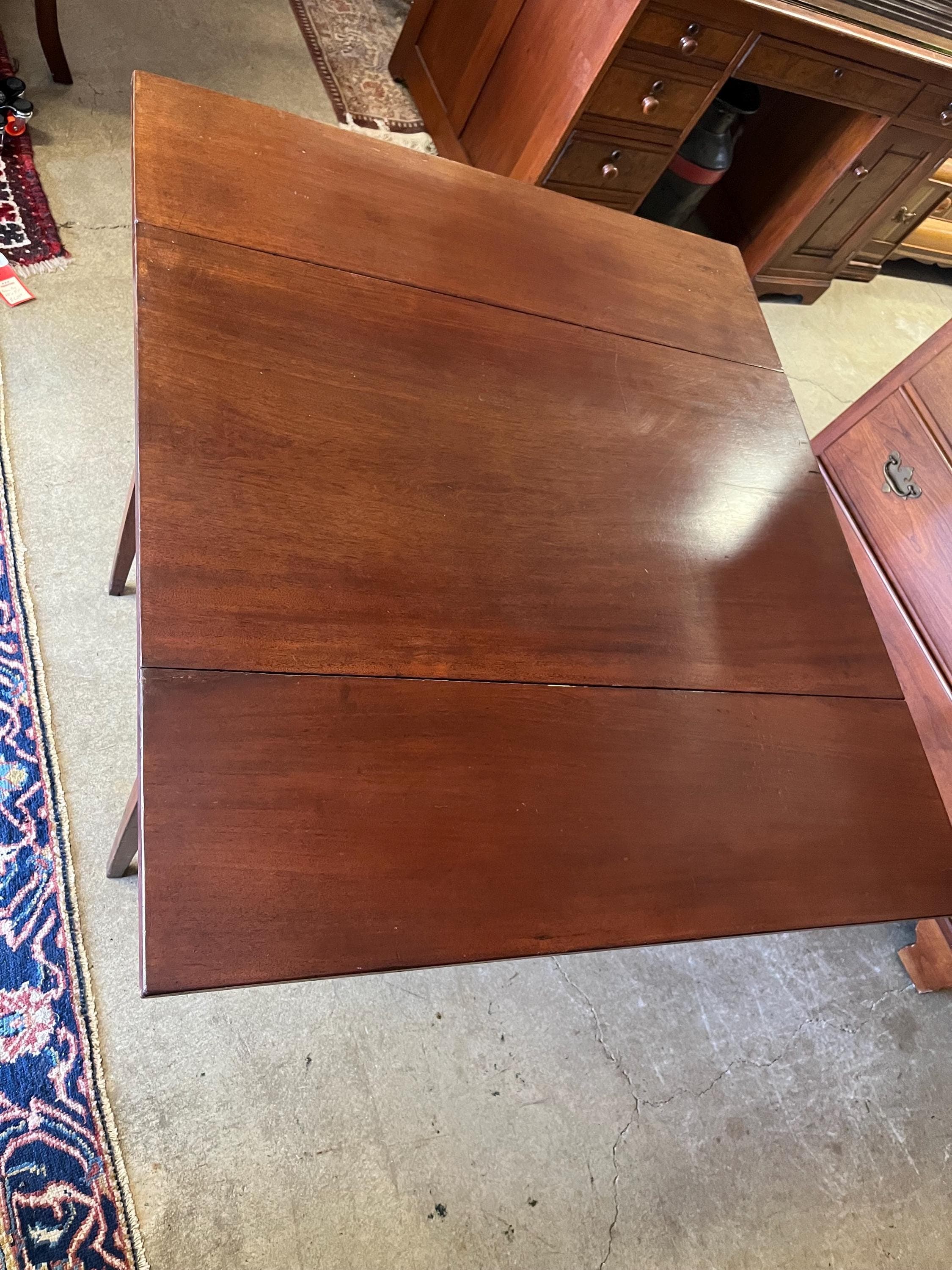 Antique American Southern Pembroke Table - Thumbnail 9