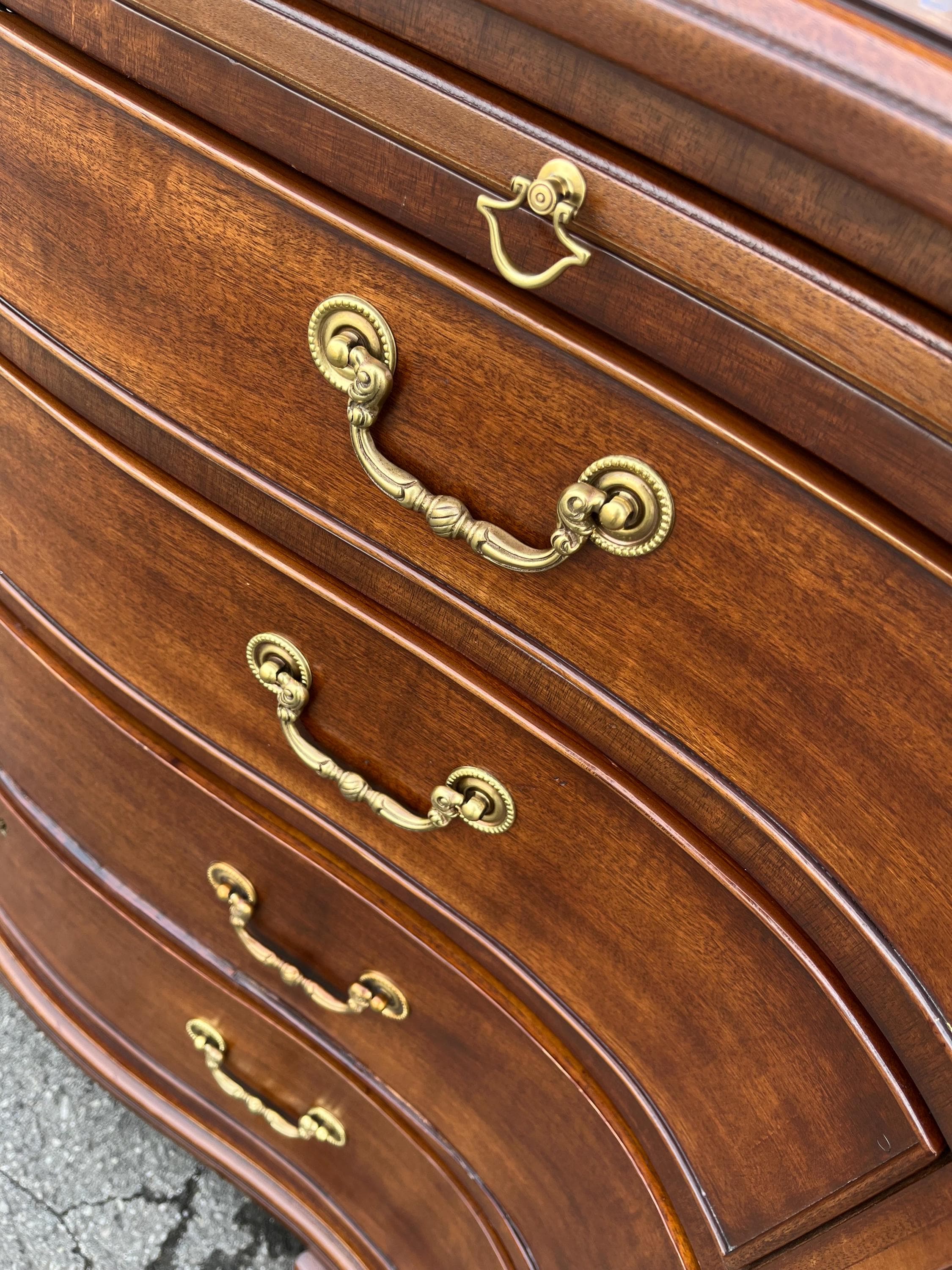 Serpentine Bachelor’s Chest by Ej Victor - Thumbnail 12