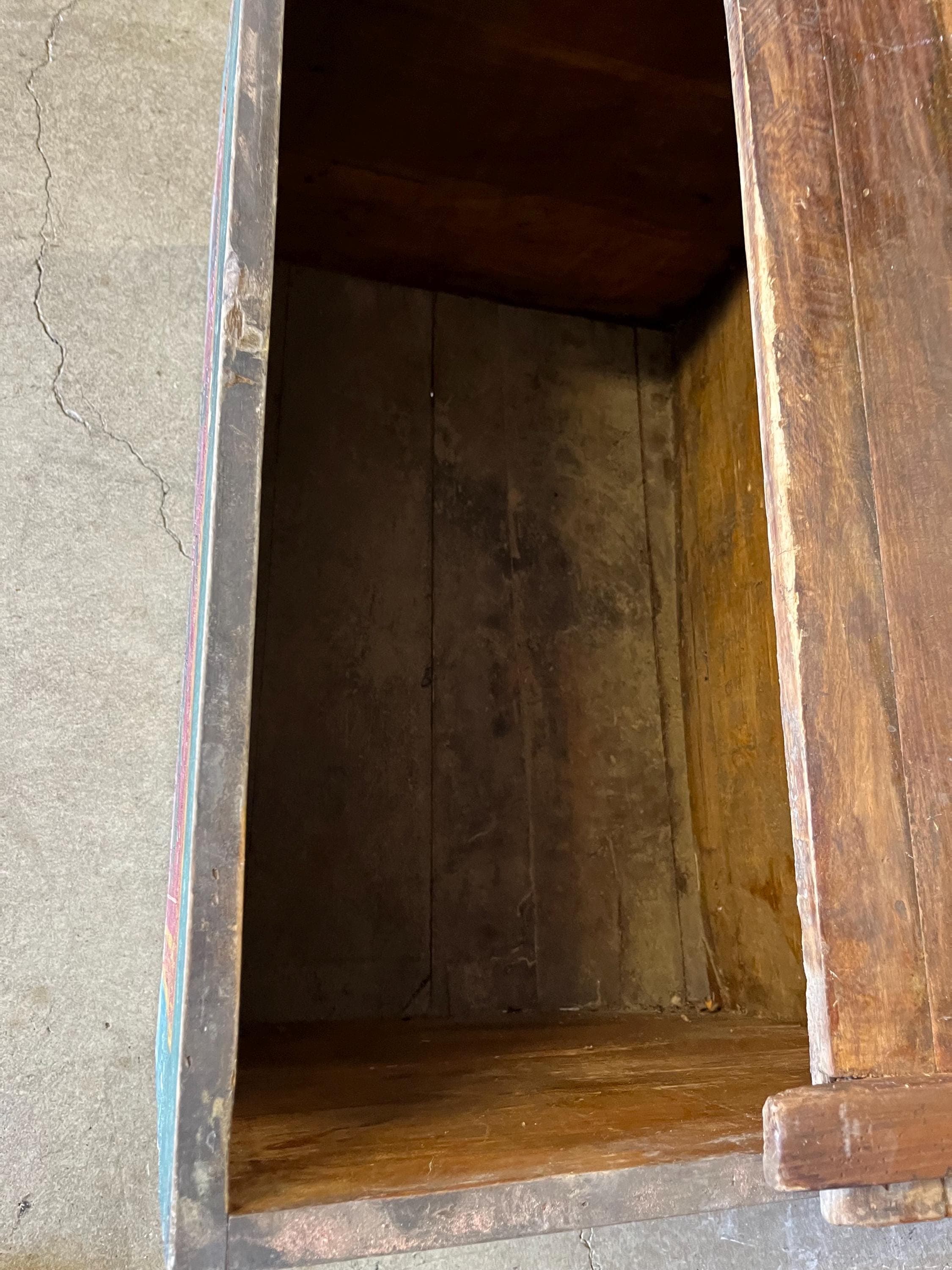 Antique Primitive Painted Trunk - Thumbnail 4