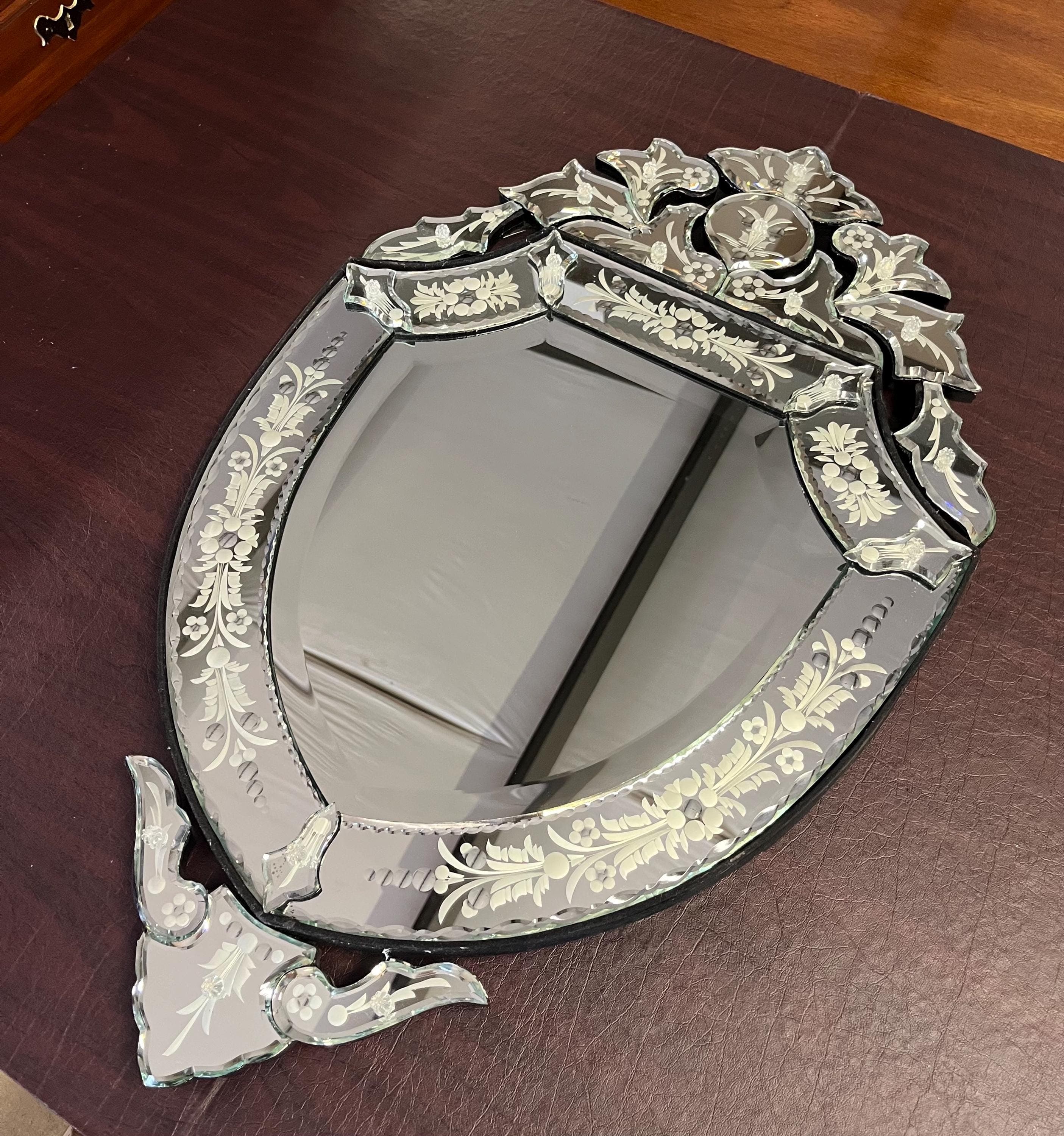 Venetian-Style Etched Glass Mirror With Beveled Crest - Thumbnail 6