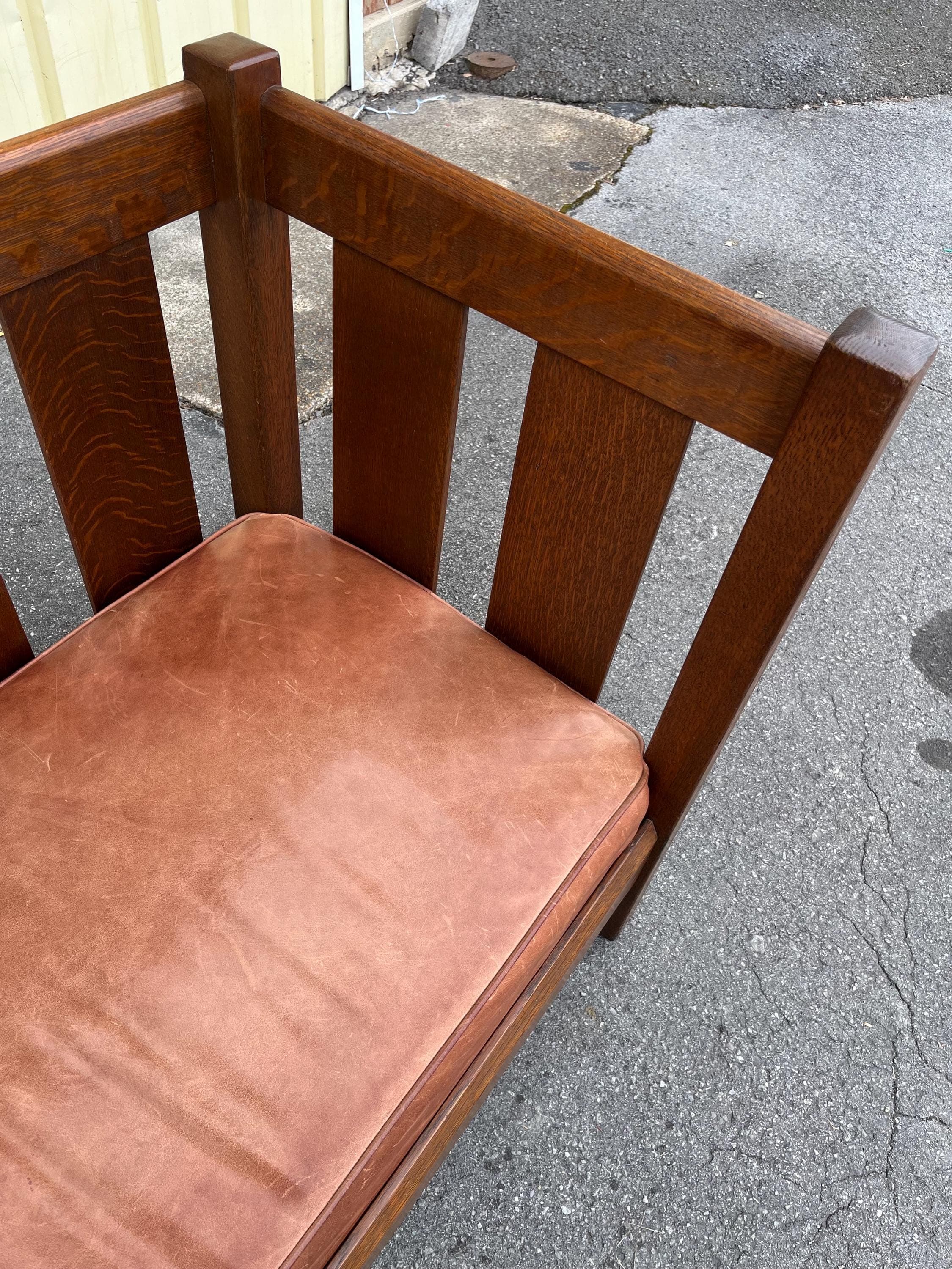 Early 20th Century L. & j.g. Stickley Model 216 Mission Oak Settle - Thumbnail 17