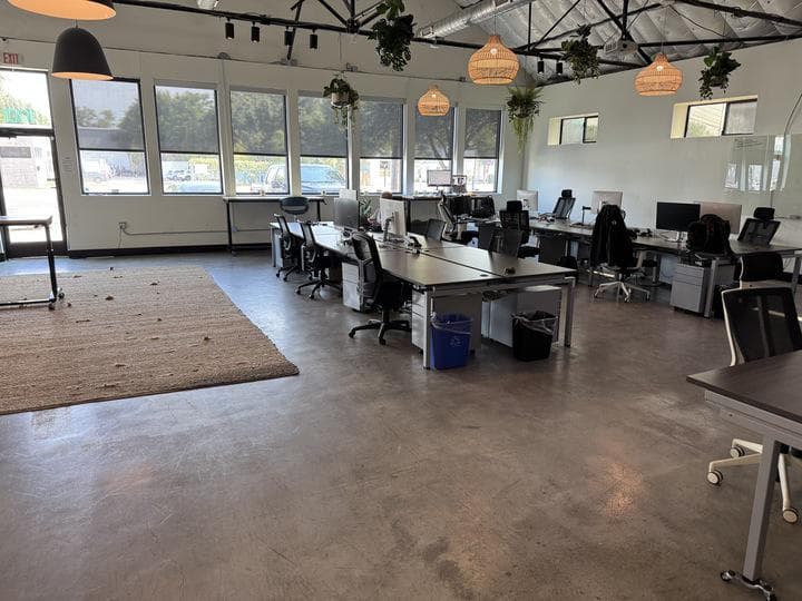 Clear Design Blade Flexible Benching System - Thumbnail 2