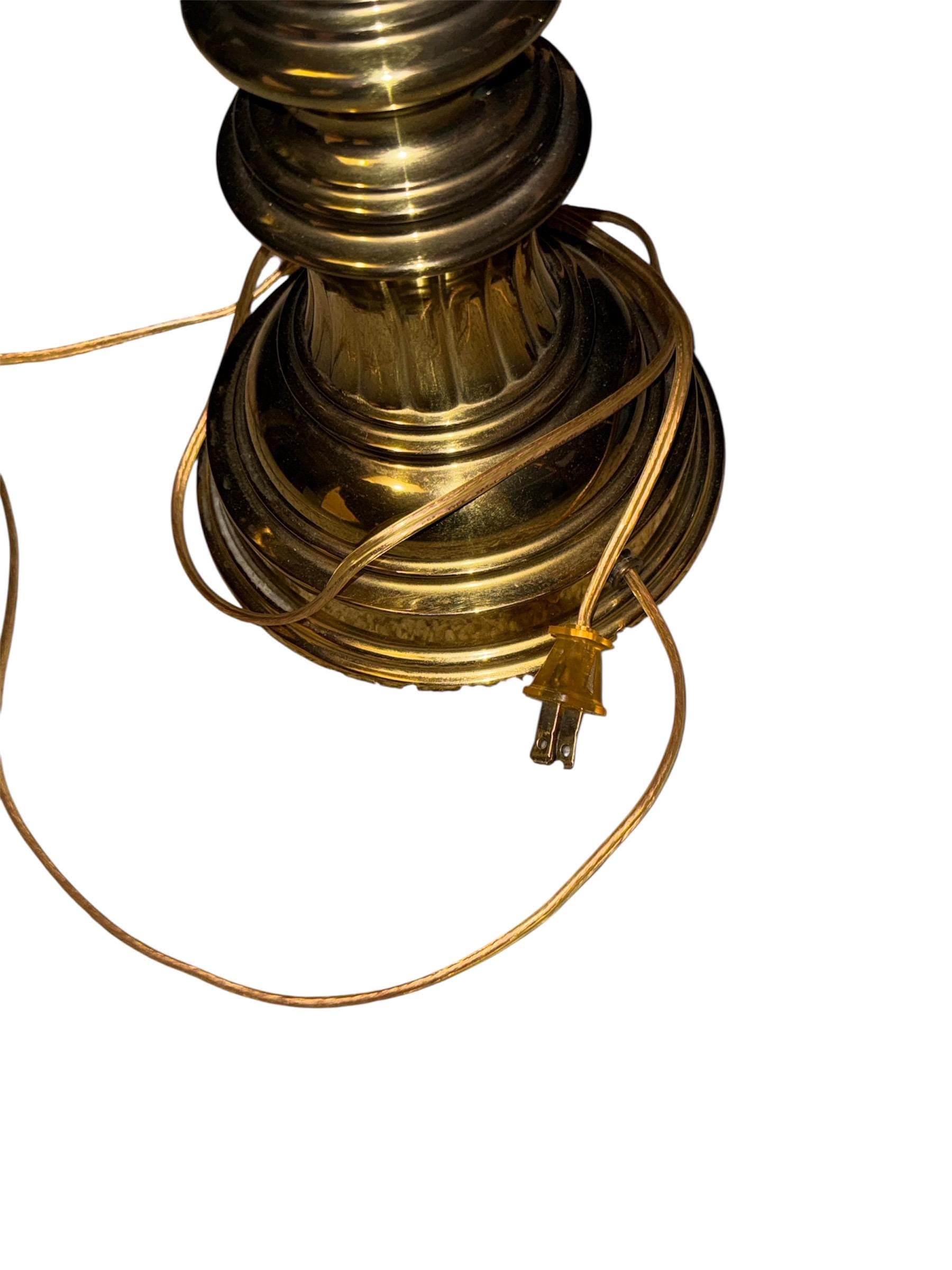 Vintage Brass Urn Table Lamp – Hollywood Regency Stiffel Style, 33" - Thumbnail 10