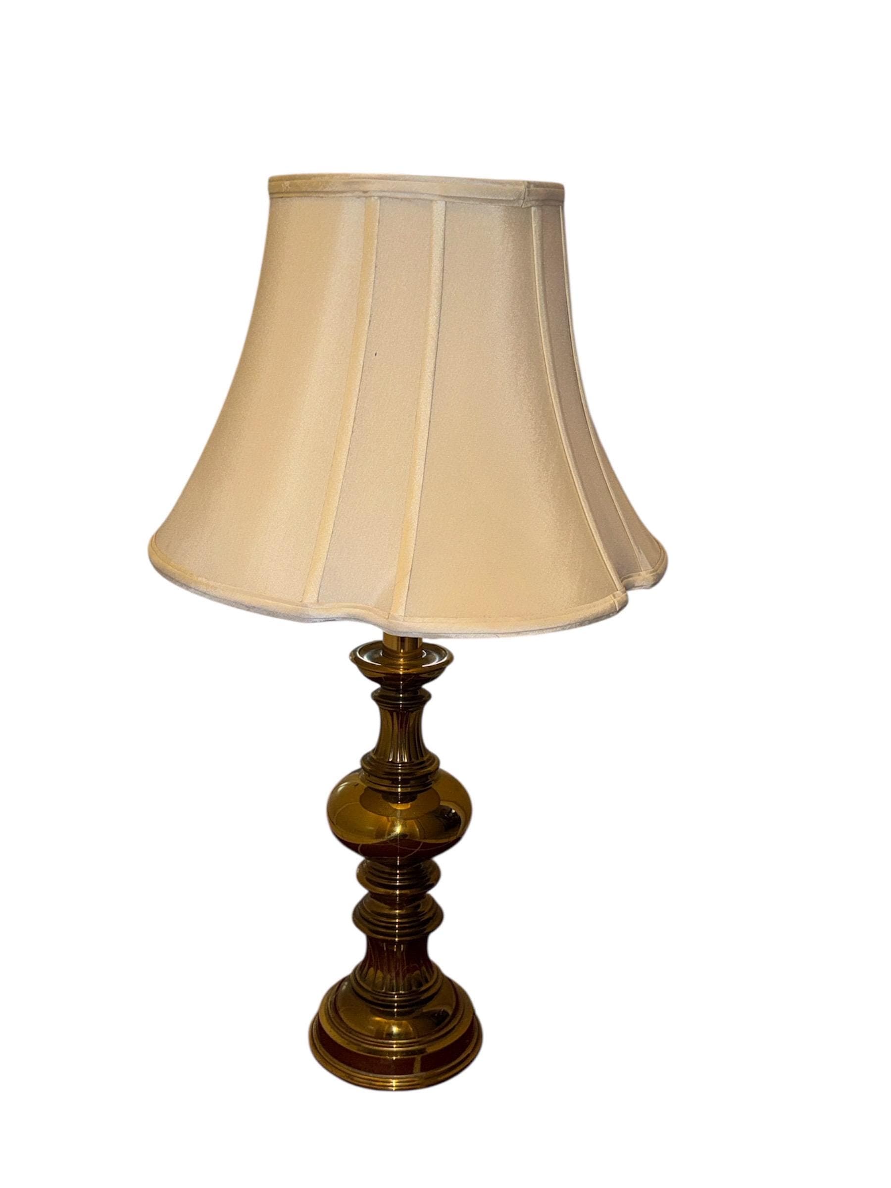 Vintage Brass Urn Table Lamp – Hollywood Regency Stiffel Style, 33" - Thumbnail 4