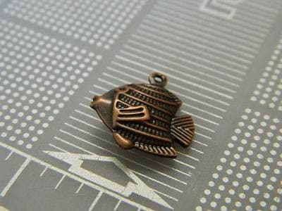 10 Fish Charm Pendants: Coastal Copper Brass (Tropical Beach Style) 10charms - Thumbnail 7