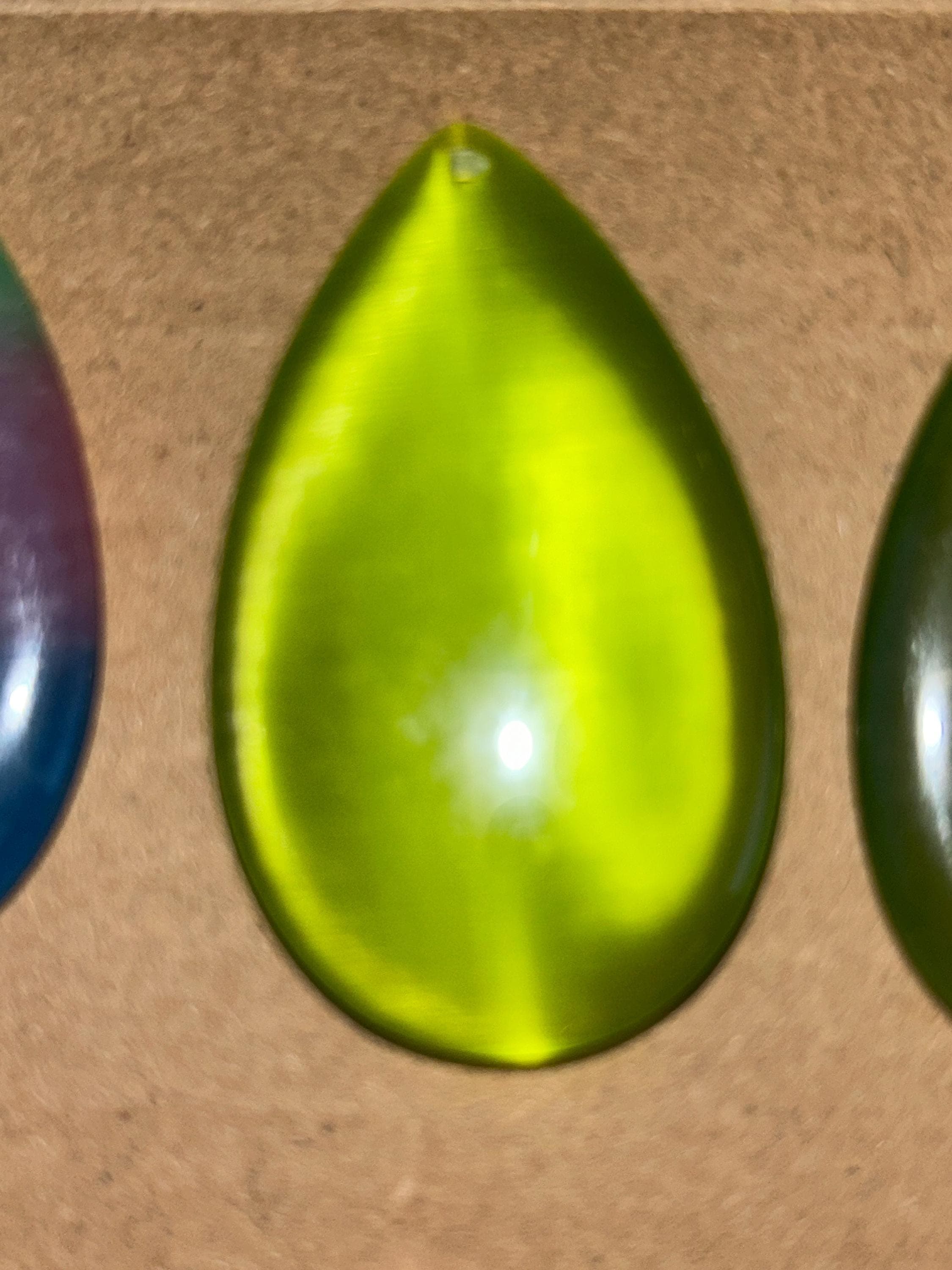 Pink or Green 39 mm Cats Eye Pendant chrysoberyl gemstone - Thumbnail 8