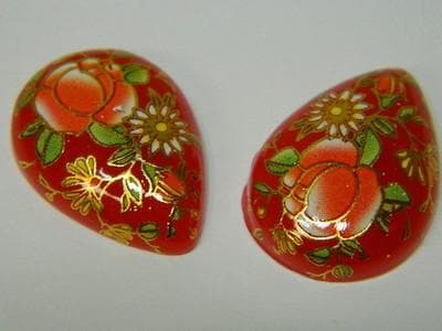 Floral Glass Cabochons: Vintage Red Prints (Teardrop, 3pcs) - Image 1