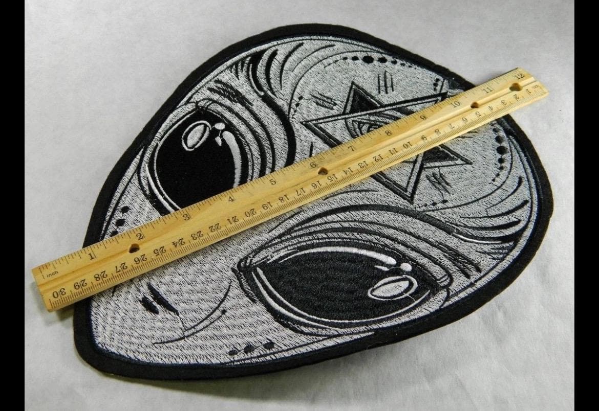 Large Alien Embroidered Patch – All Seeing Eye, Iron-On UFO Design - Thumbnail 2