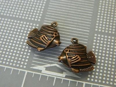 10 Fish Charm Pendants: Coastal Copper Brass (Tropical Beach Style) 10charms - Thumbnail 5