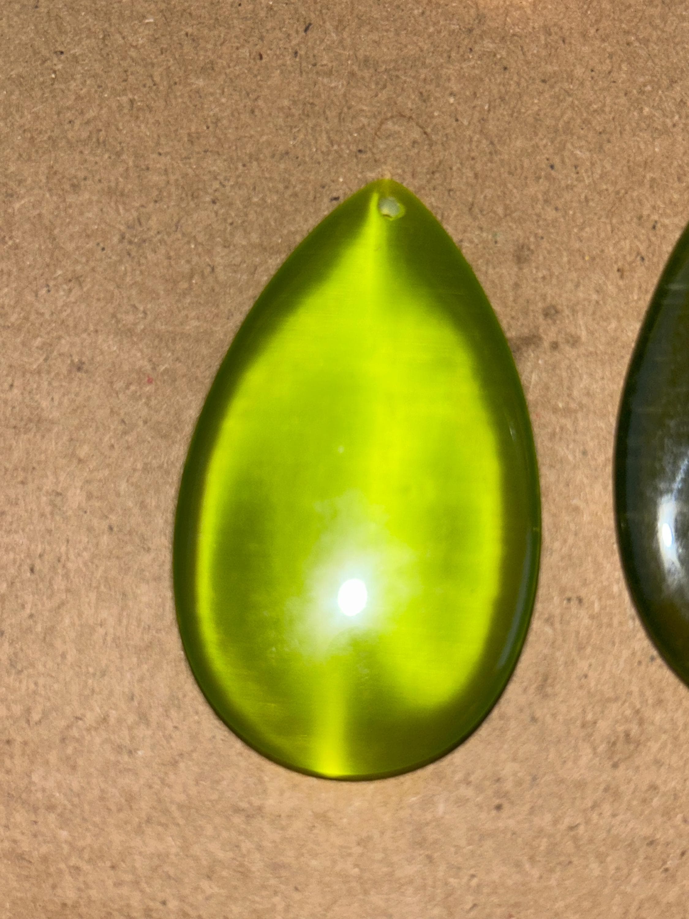 Pink or Green 39 mm Cats Eye Pendant chrysoberyl gemstone - Thumbnail 9