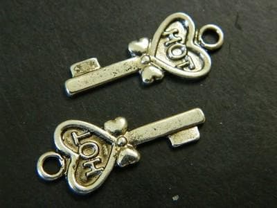 Silver Heart Skeleton Key Charms – Fall Jewelry Pendants, Set of 6 - Thumbnail 4