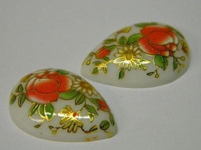 Glass Cabochons: Retro Floral Teardrops (Flat Back, Set of 3) - Image 1