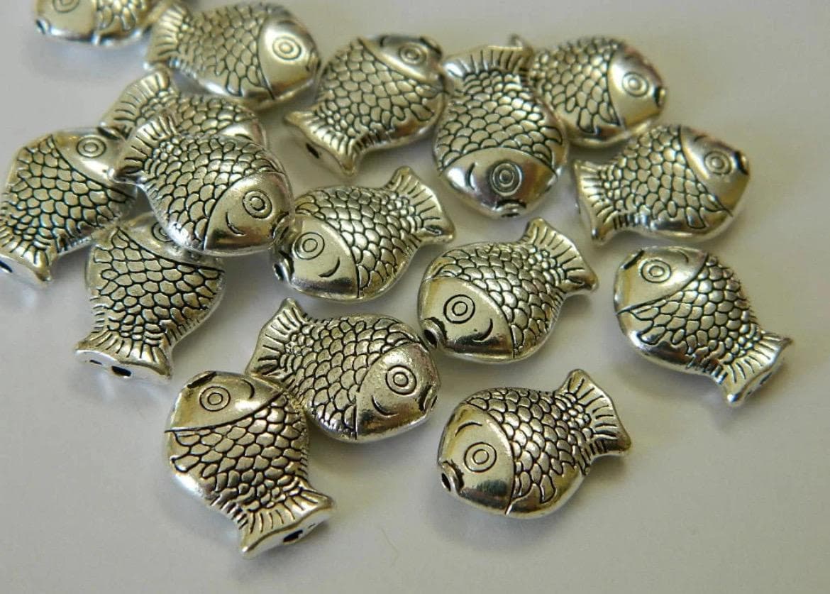 Antique Silver Tone Lucky Fish Beads, Tibetan Style Charms (10 per pack) - Thumbnail 5
