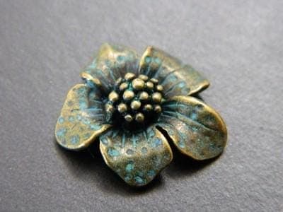 Flower Metal Cabochon: Vintage Bronze with Green Patina (20mm Round) 5 per order - Thumbnail 4